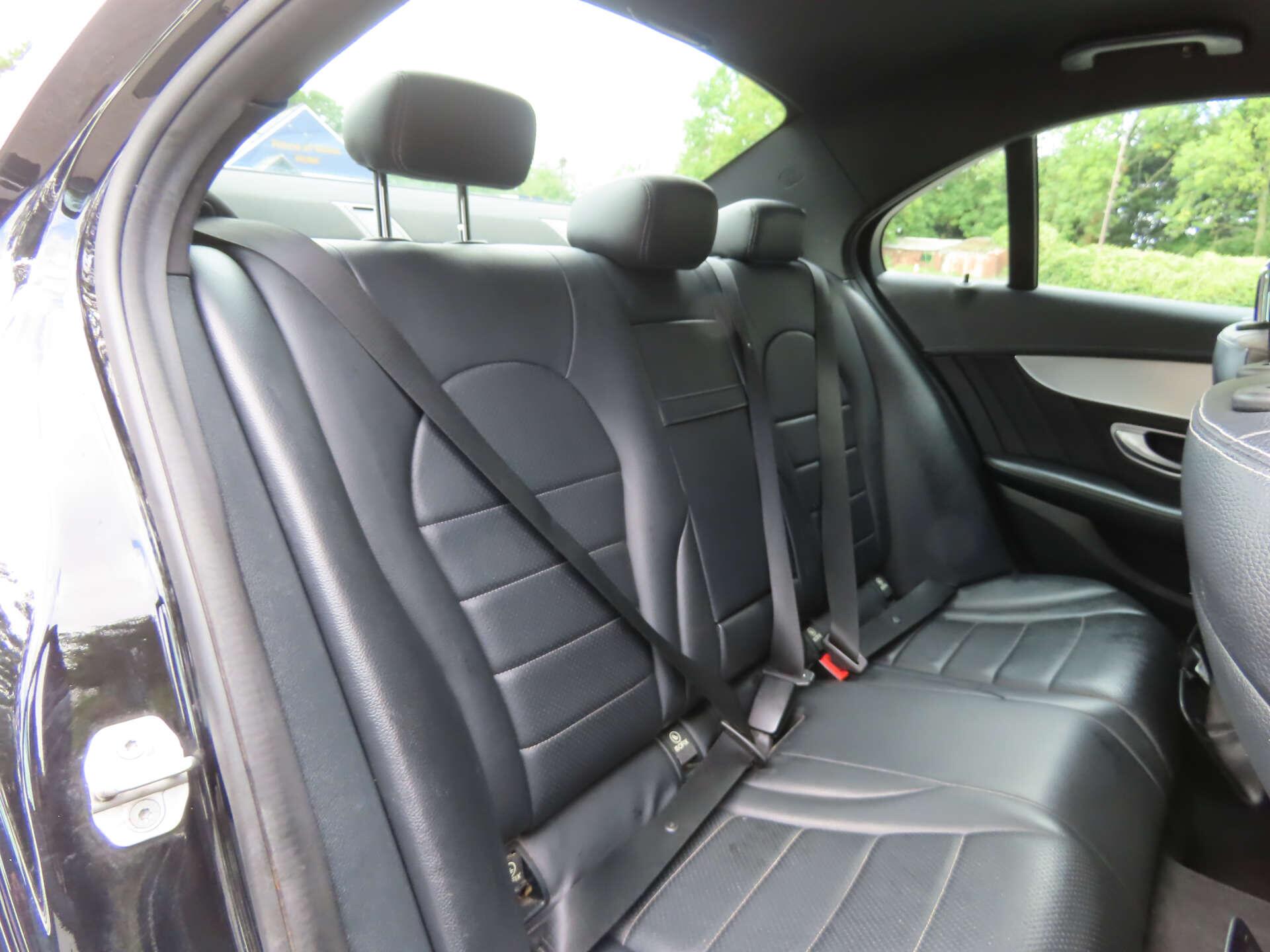 Mercedes-Benz C-Class view 9
