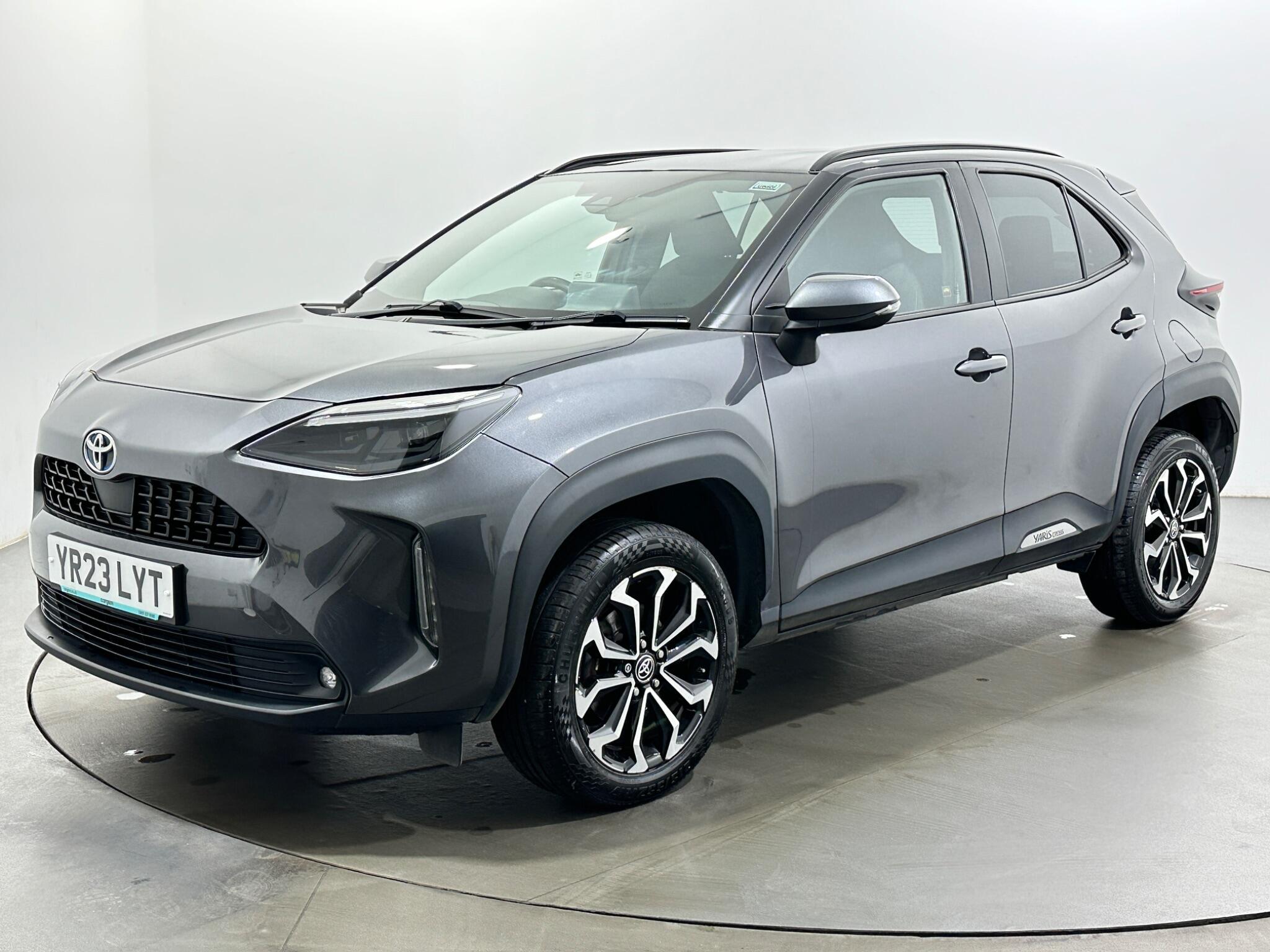 Toyota Yaris Cross view 4