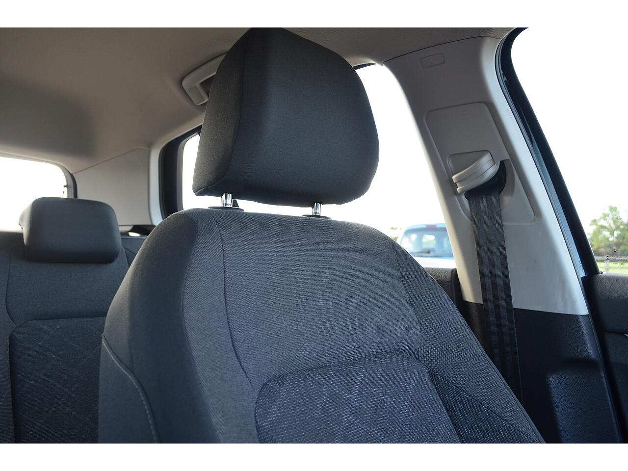 Volkswagen Golf view 18