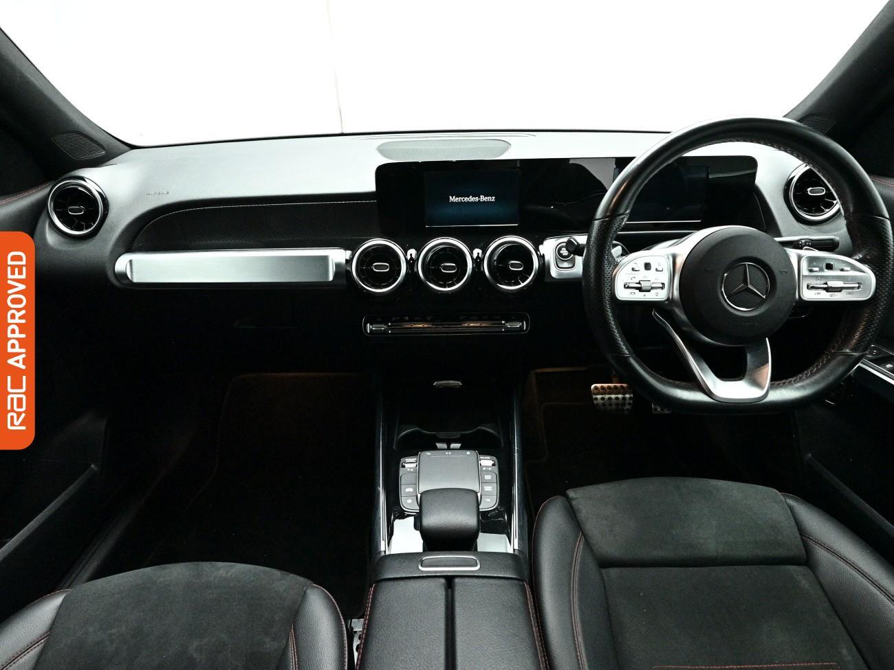 Mercedes-Benz GLB view 2