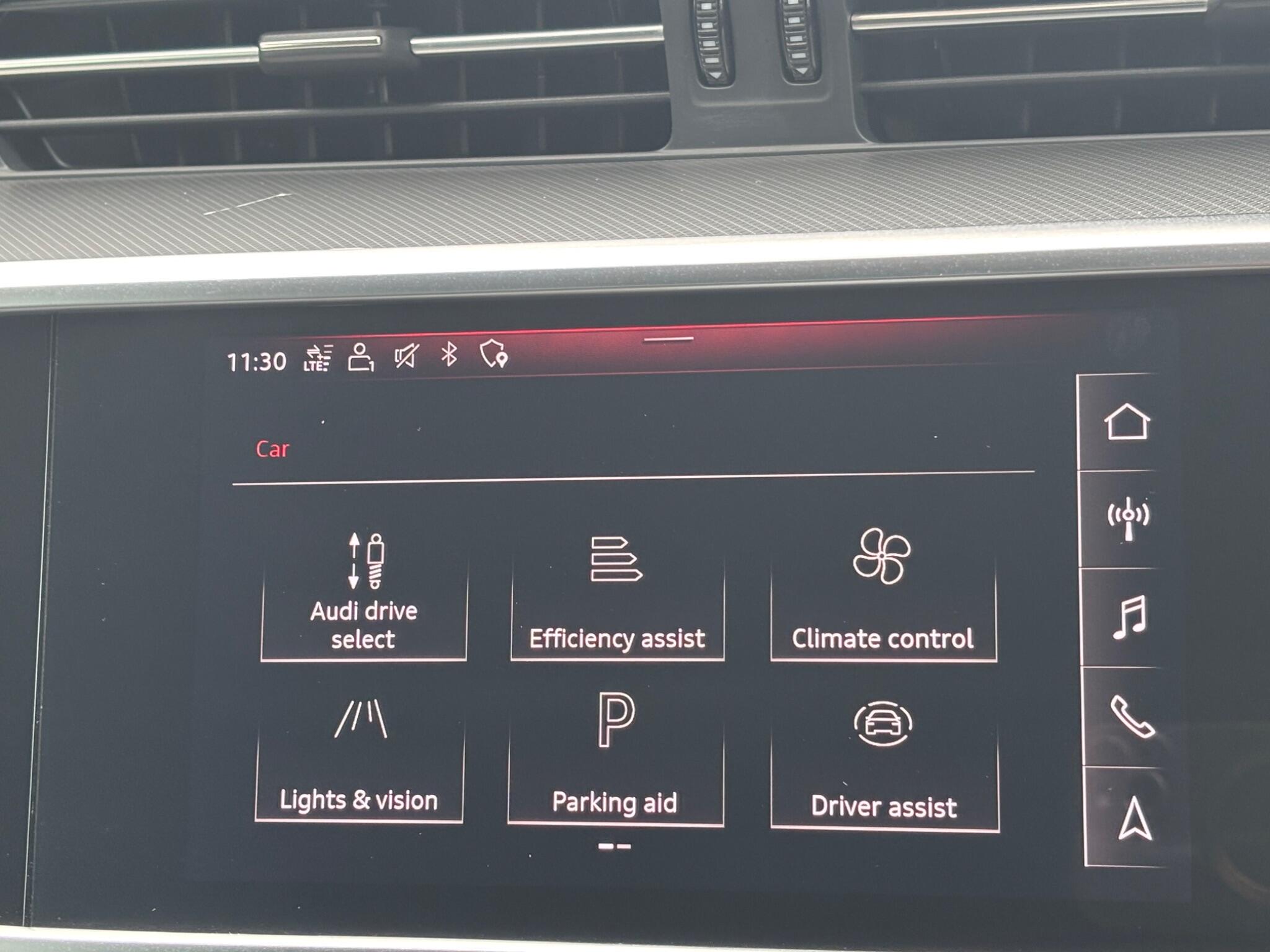 Audi A6 Avant view 13