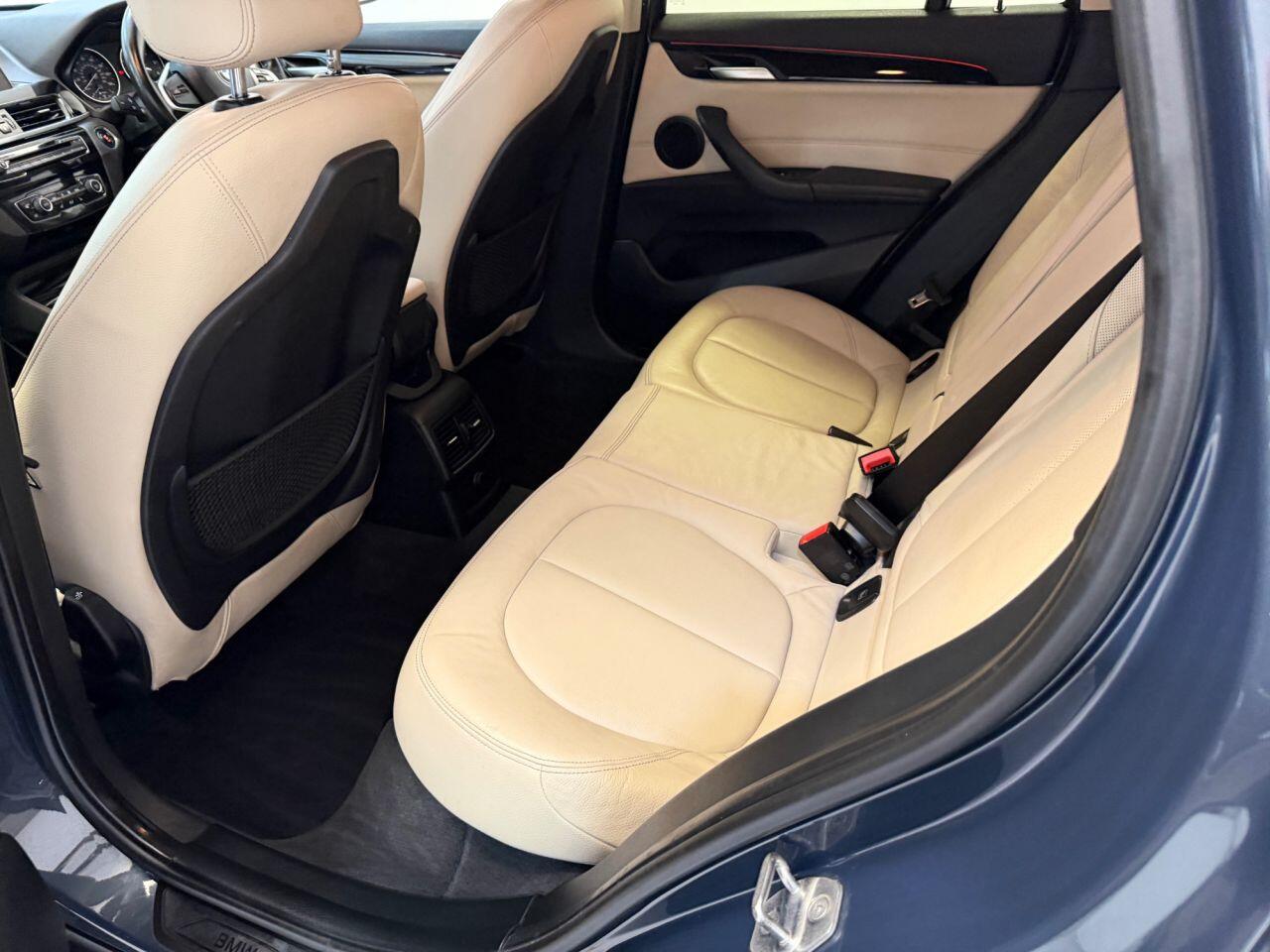 BMW X1 view 21