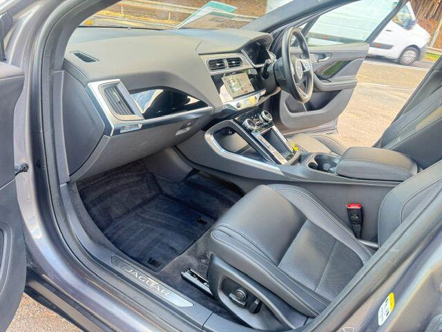 Jaguar I-Pace view 5