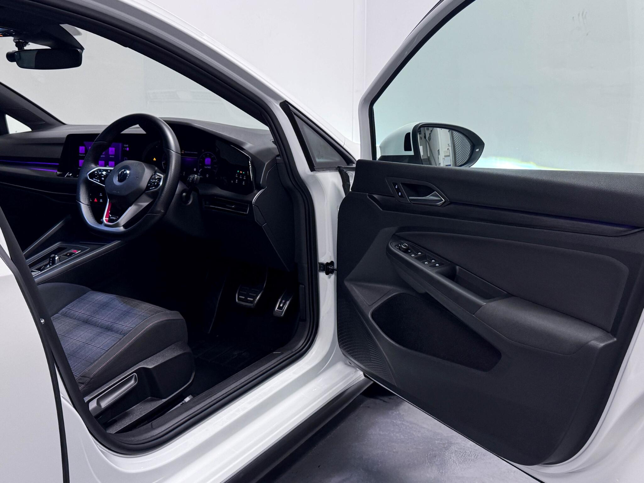 Volkswagen Golf view 19