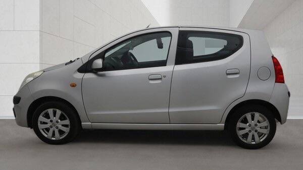 Nissan Pixo view 5