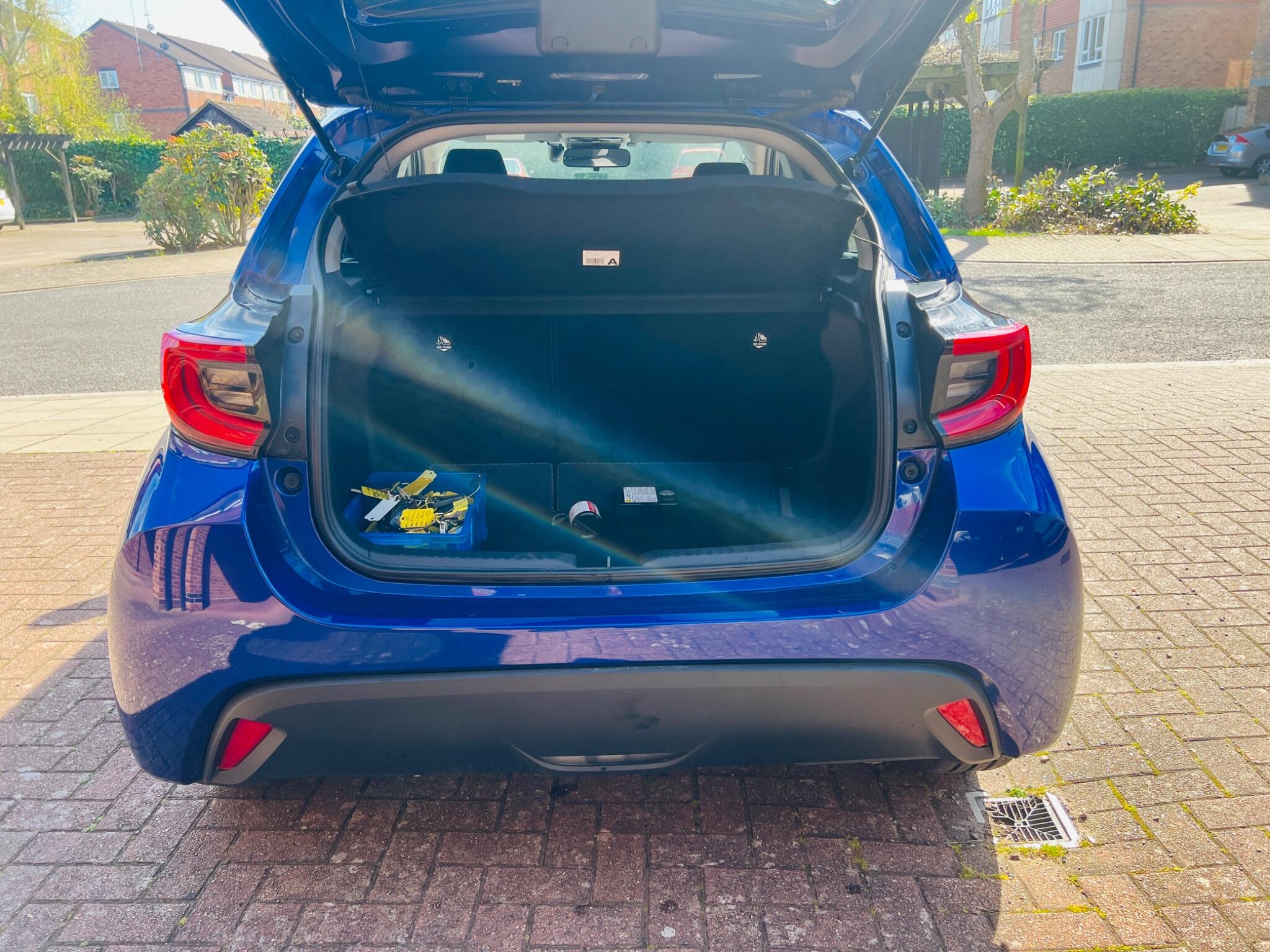 Toyota Yaris view 61