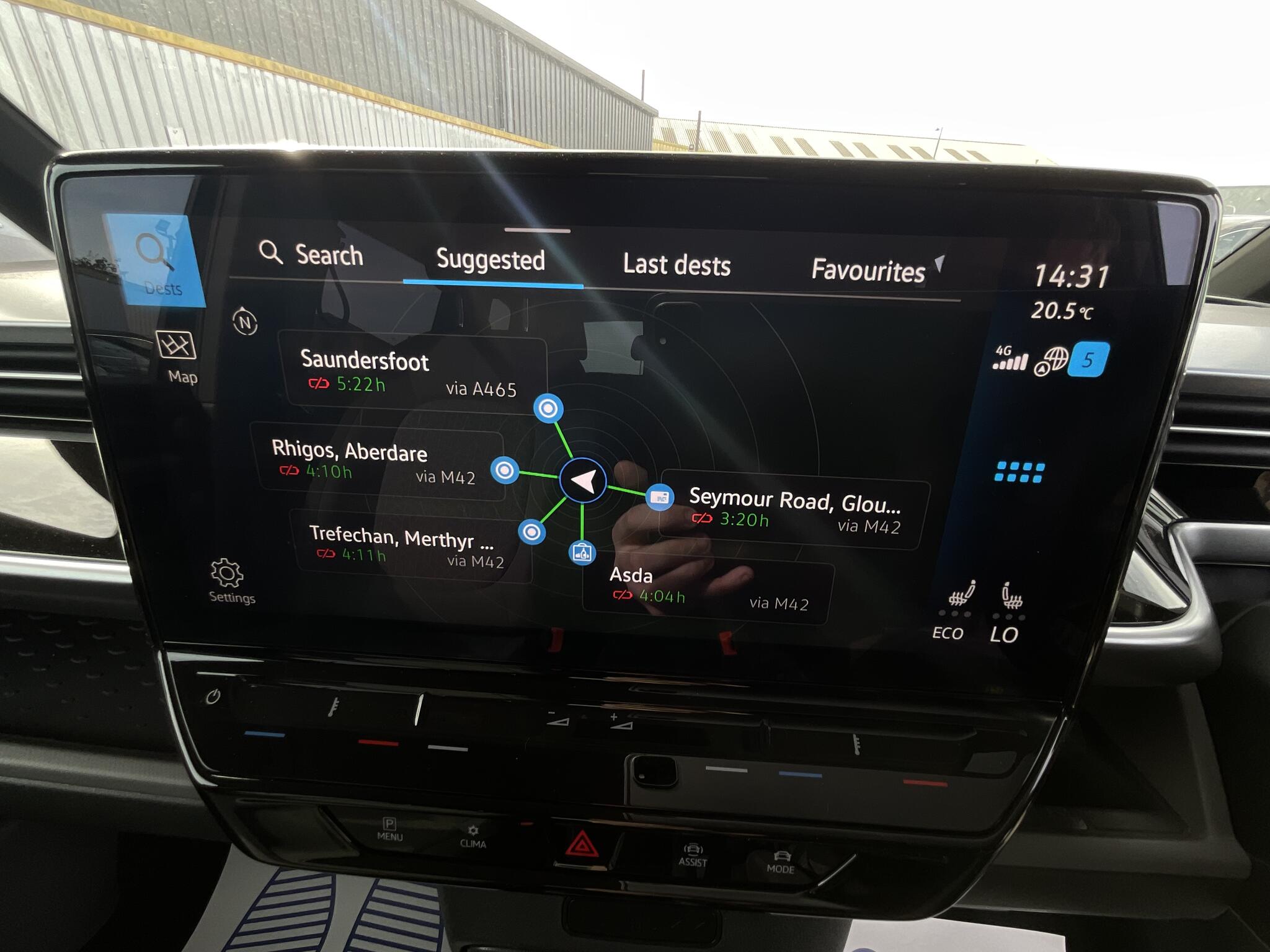 Volkswagen Id. Buzz view 29
