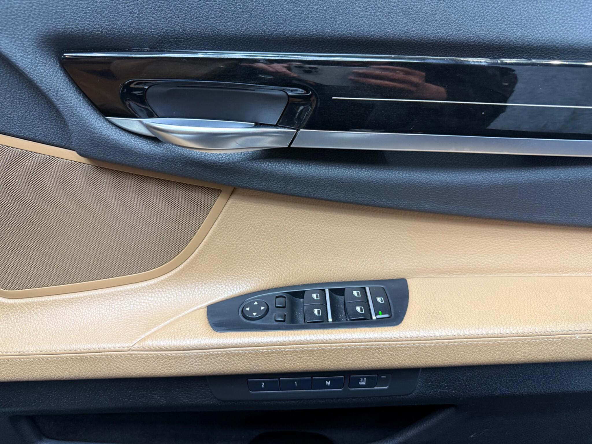 BMW 7 Series view 20