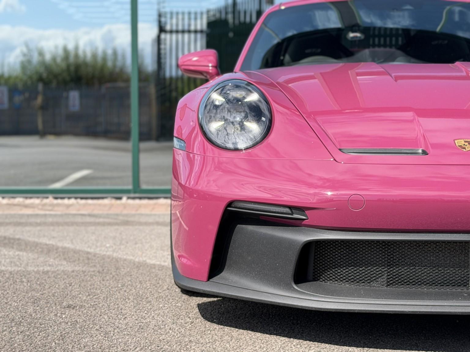 Porsche 911 view 15