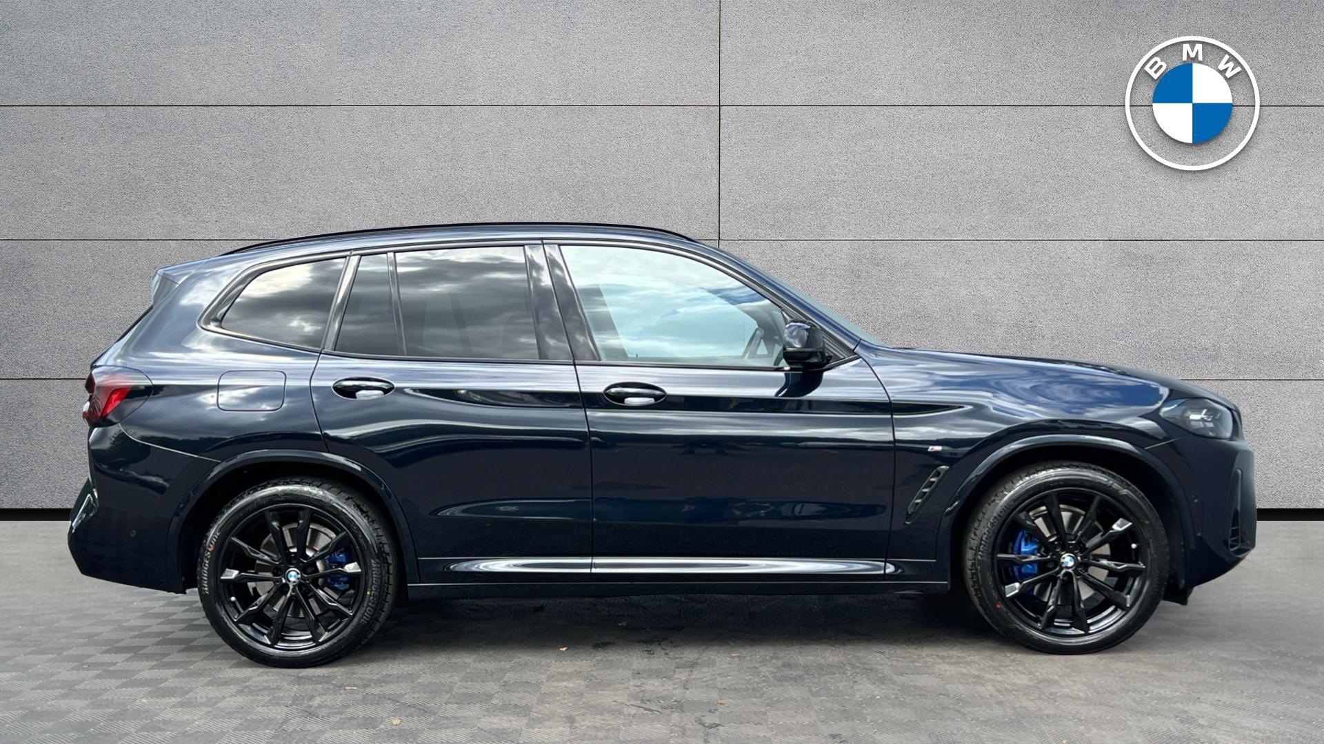 BMW X3 view 3