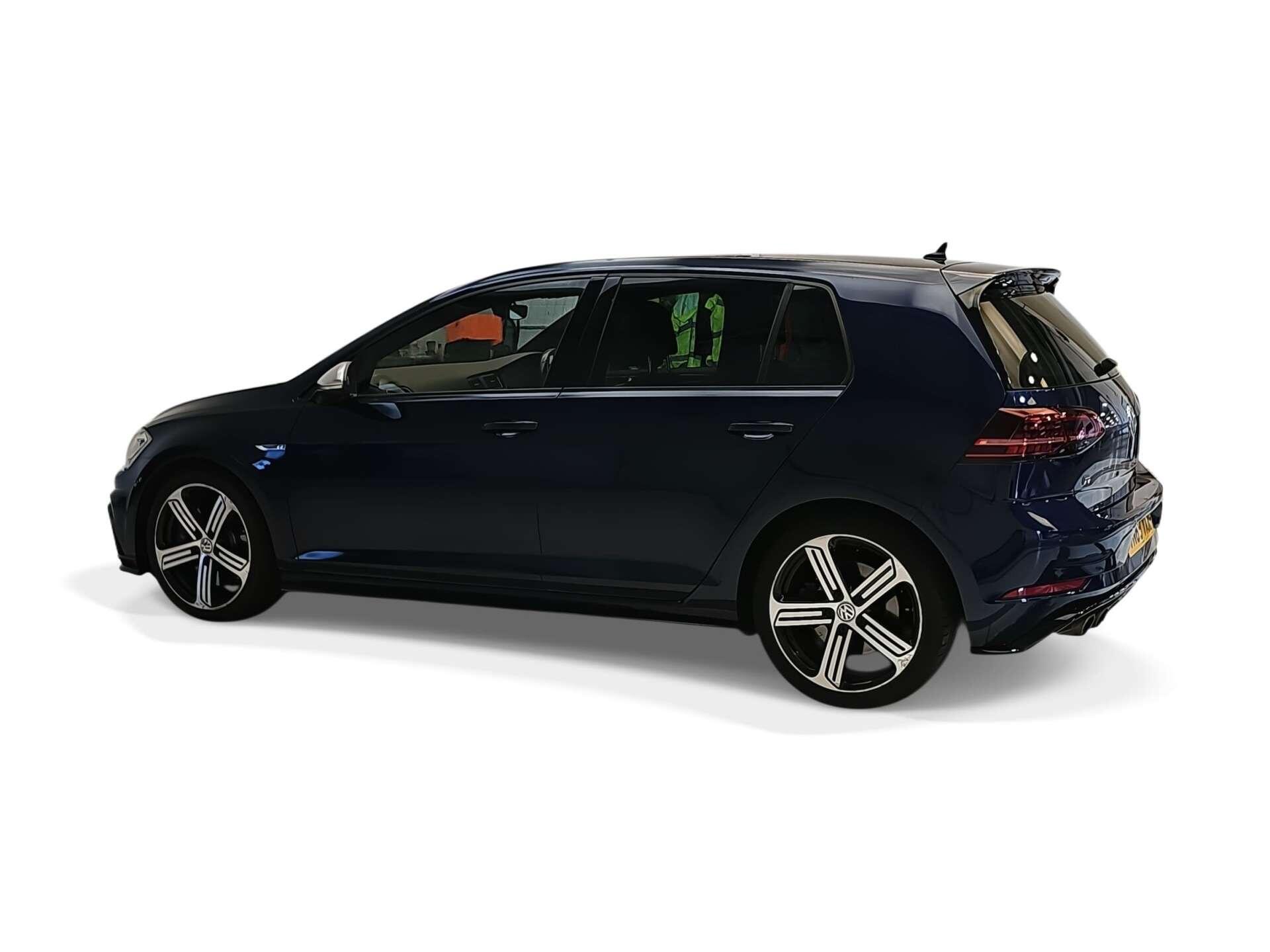 Volkswagen Golf view 6