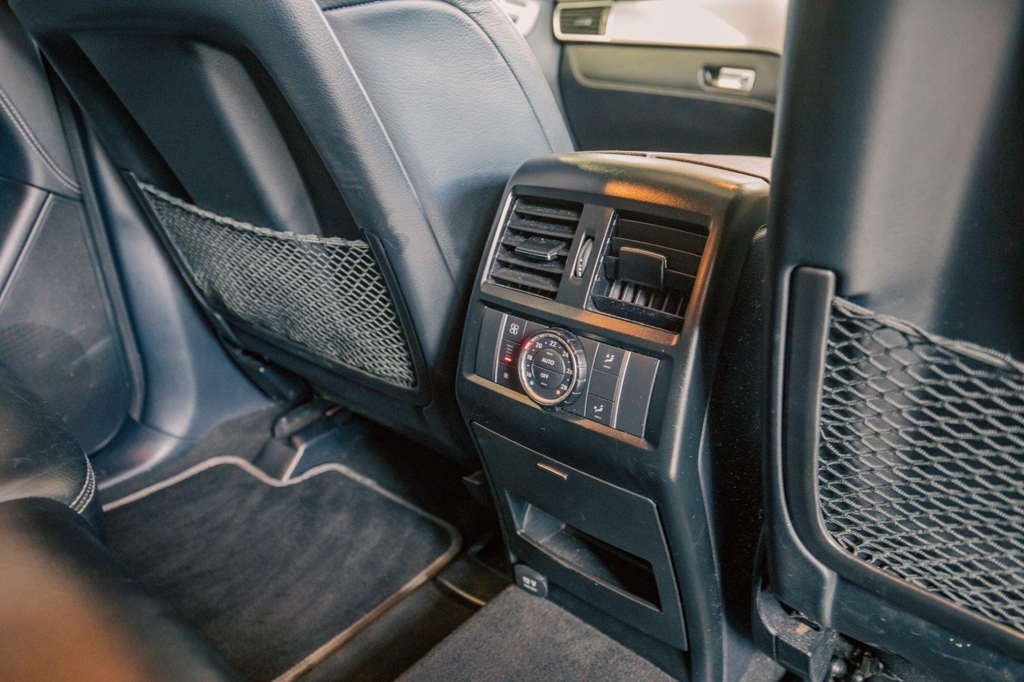 Mercedes-Benz M-Class view 11