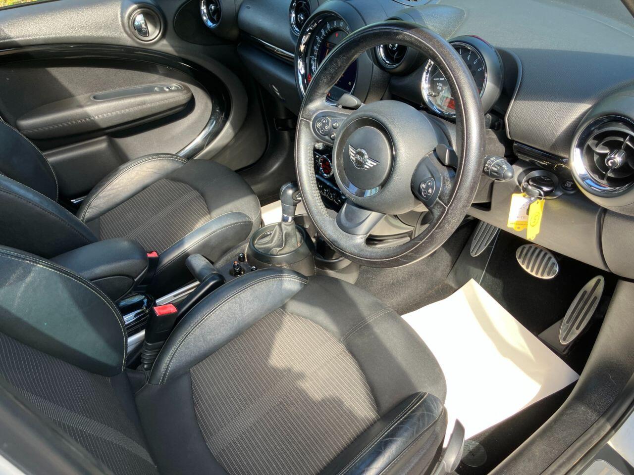 Mini Countryman view 22