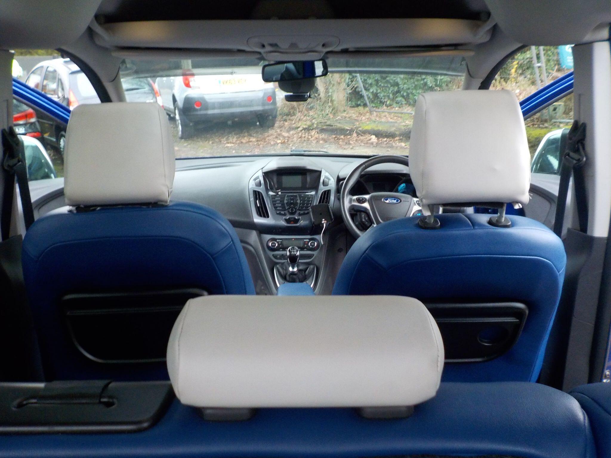 Ford Tourneo Connect 1.6 TDCi Titanium Euro 5 5dr