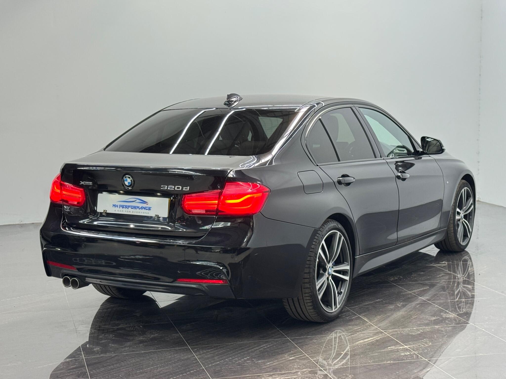 BMW 3 Series view 8