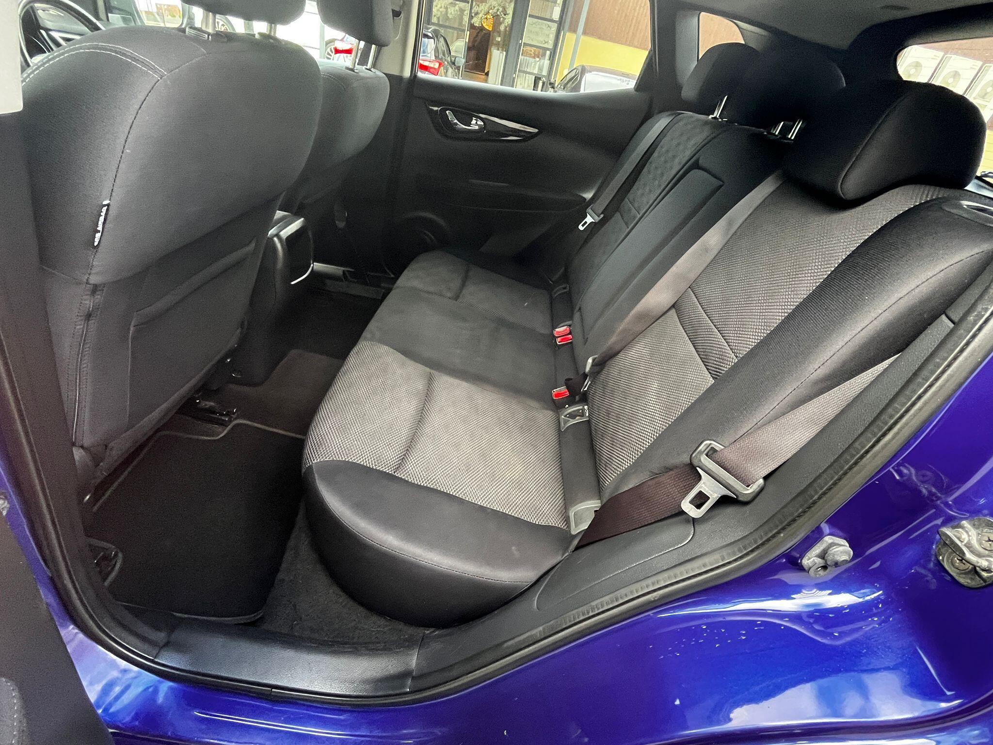 2015 Nissan Qashqai 1.5 dCi Acenta Premium 2WD Euro 5 (s/s) 5dr • 108,000 miles image 19
