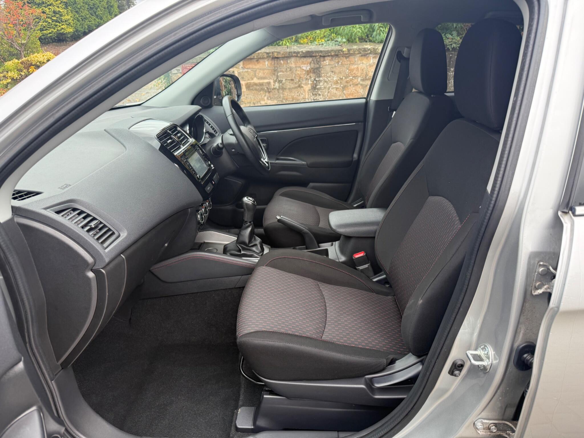 2018 Mitsubishi ASX image 11