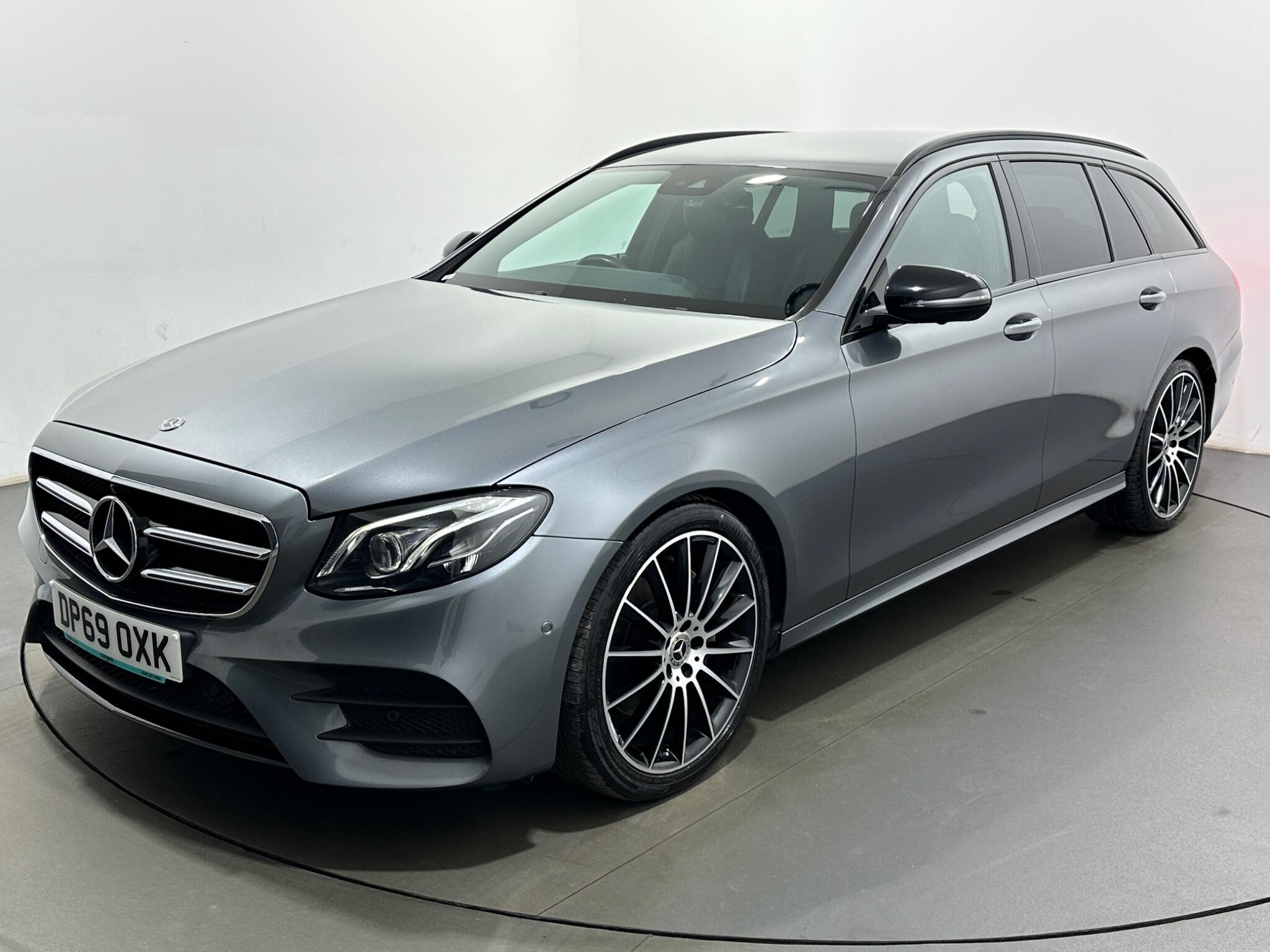 Mercedes-Benz E Class view 56