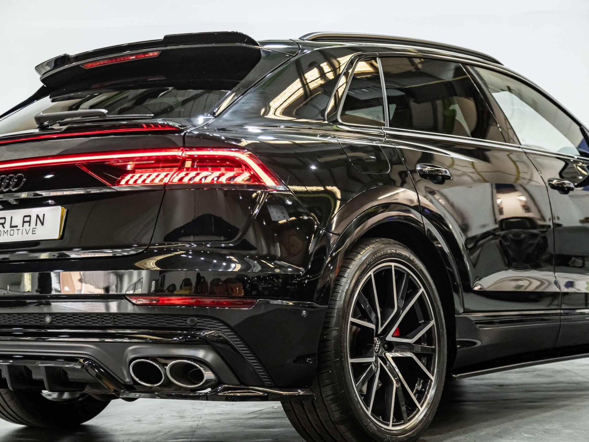 Audi SQ8 view 72