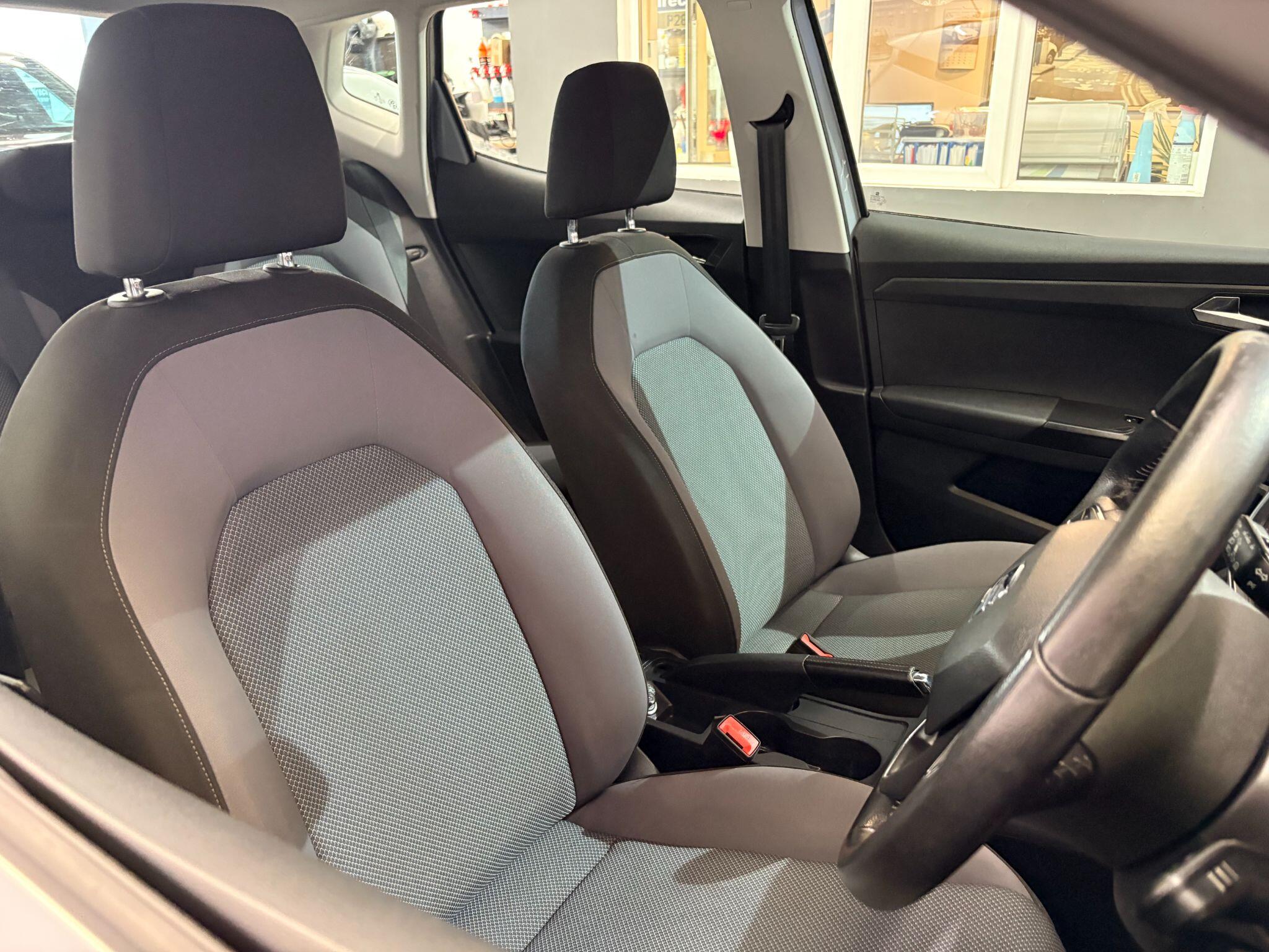 Seat Arona view 27