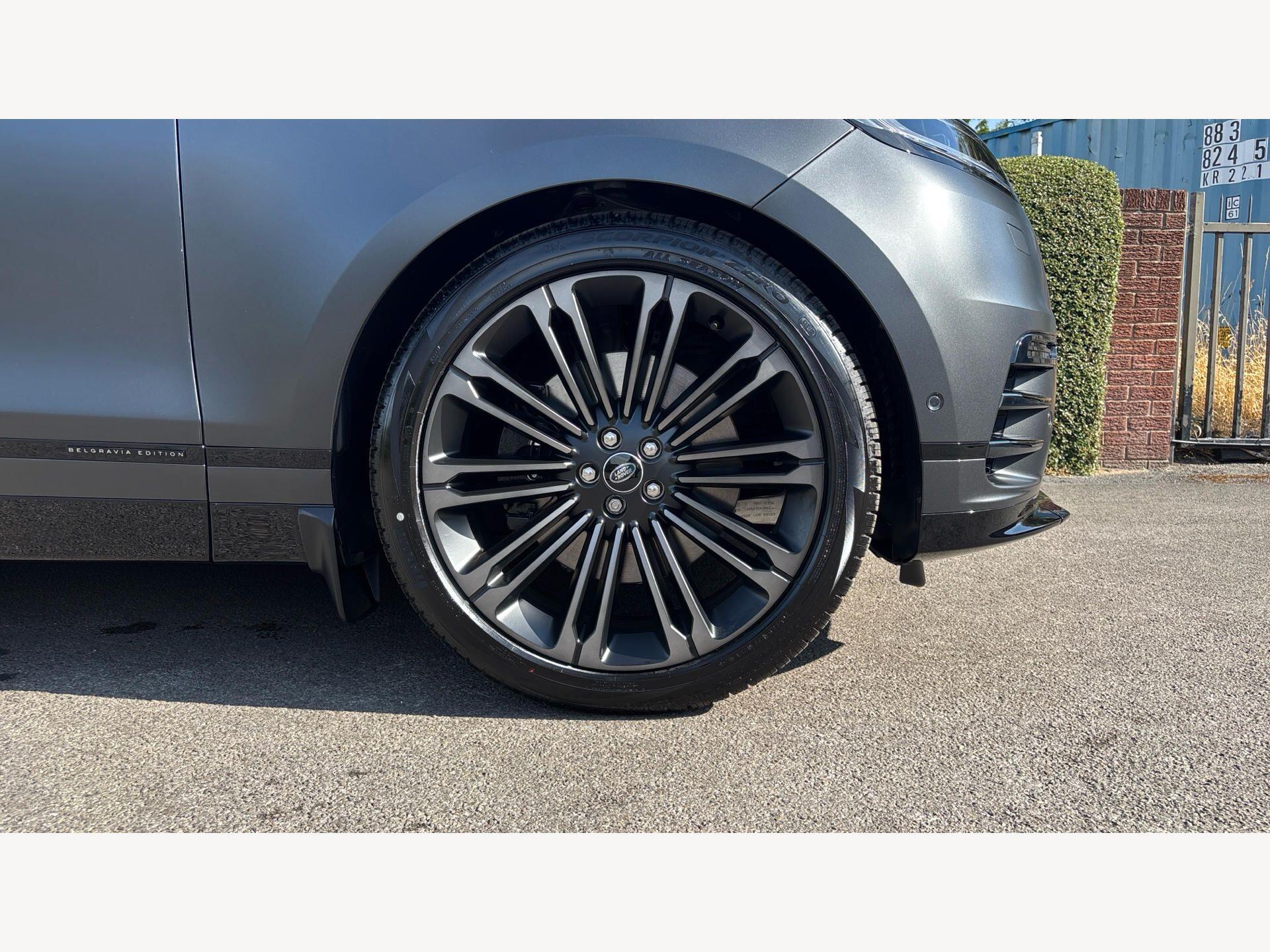 Land Rover Range Rover Velar view 9