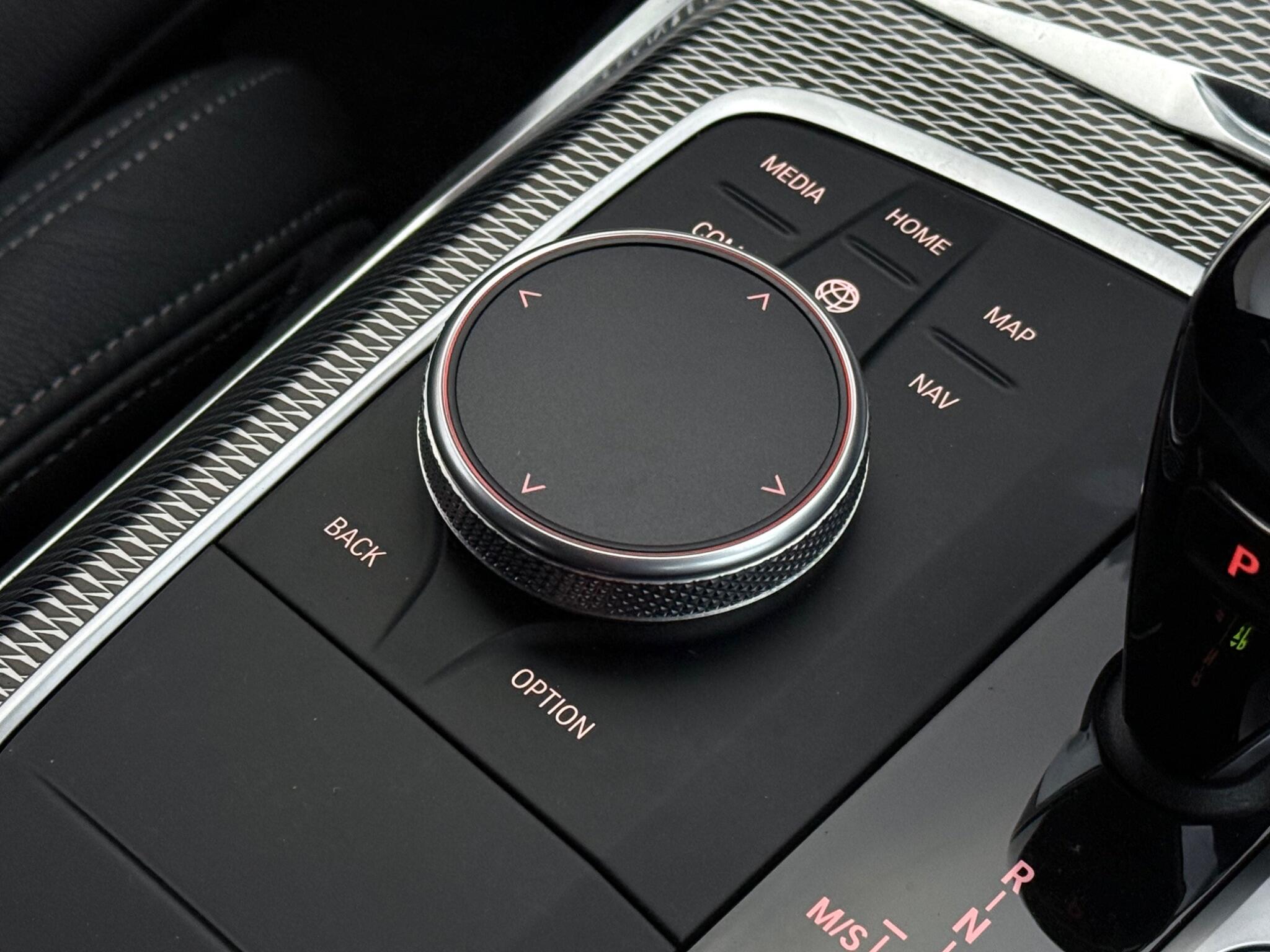 BMW 3 Series view 37