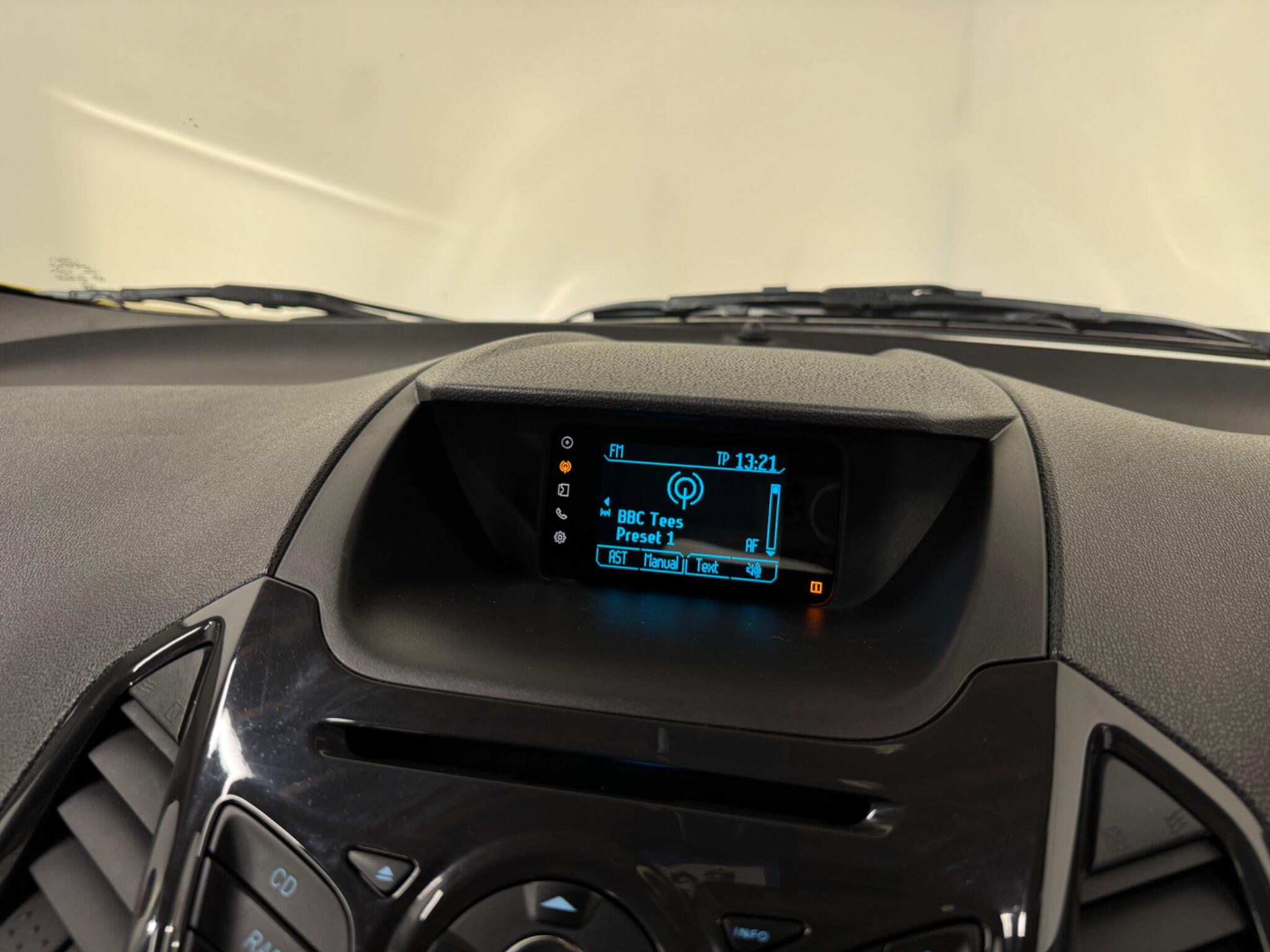 Ford Ecosport view 19