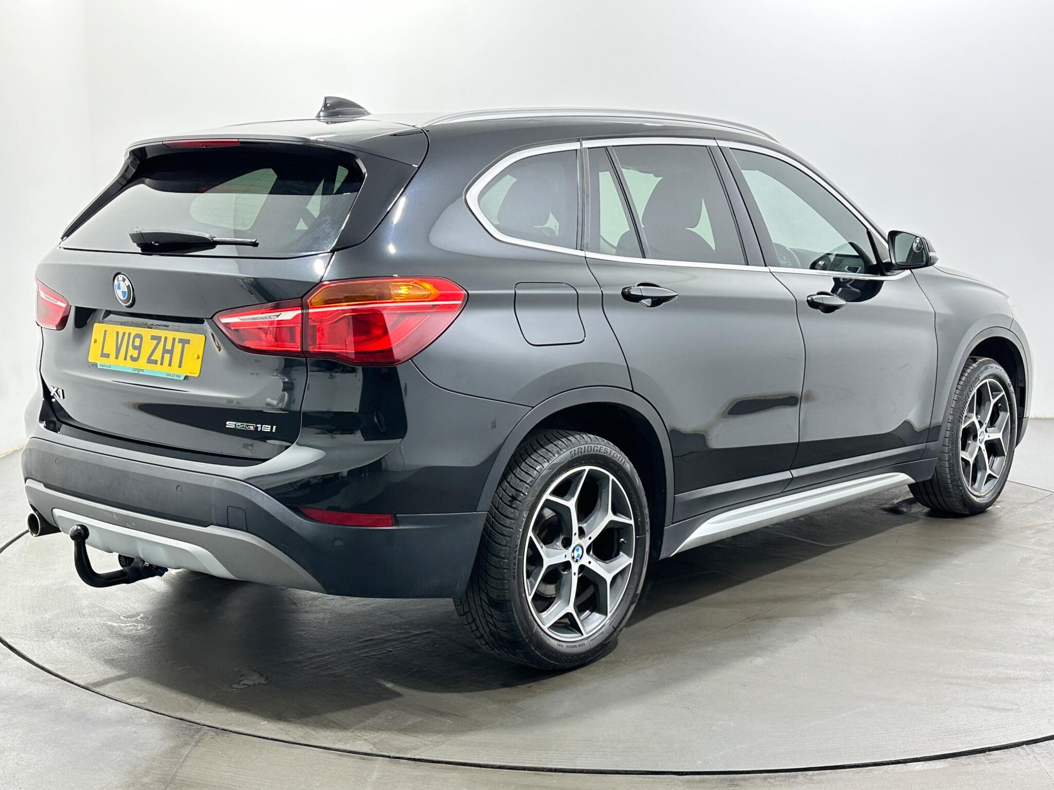 BMW X1 view 8