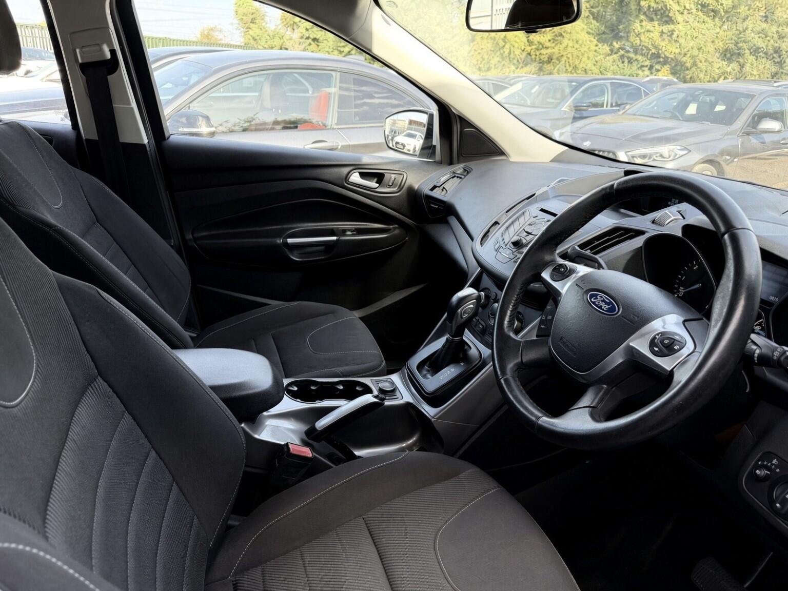 Ford Kuga view 13