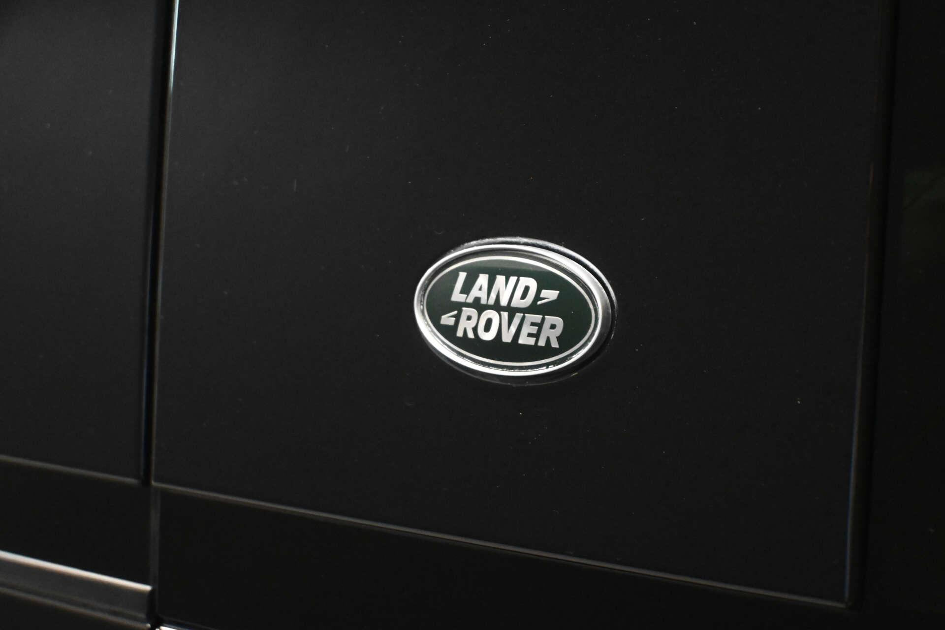 Land Rover Defender view 52
