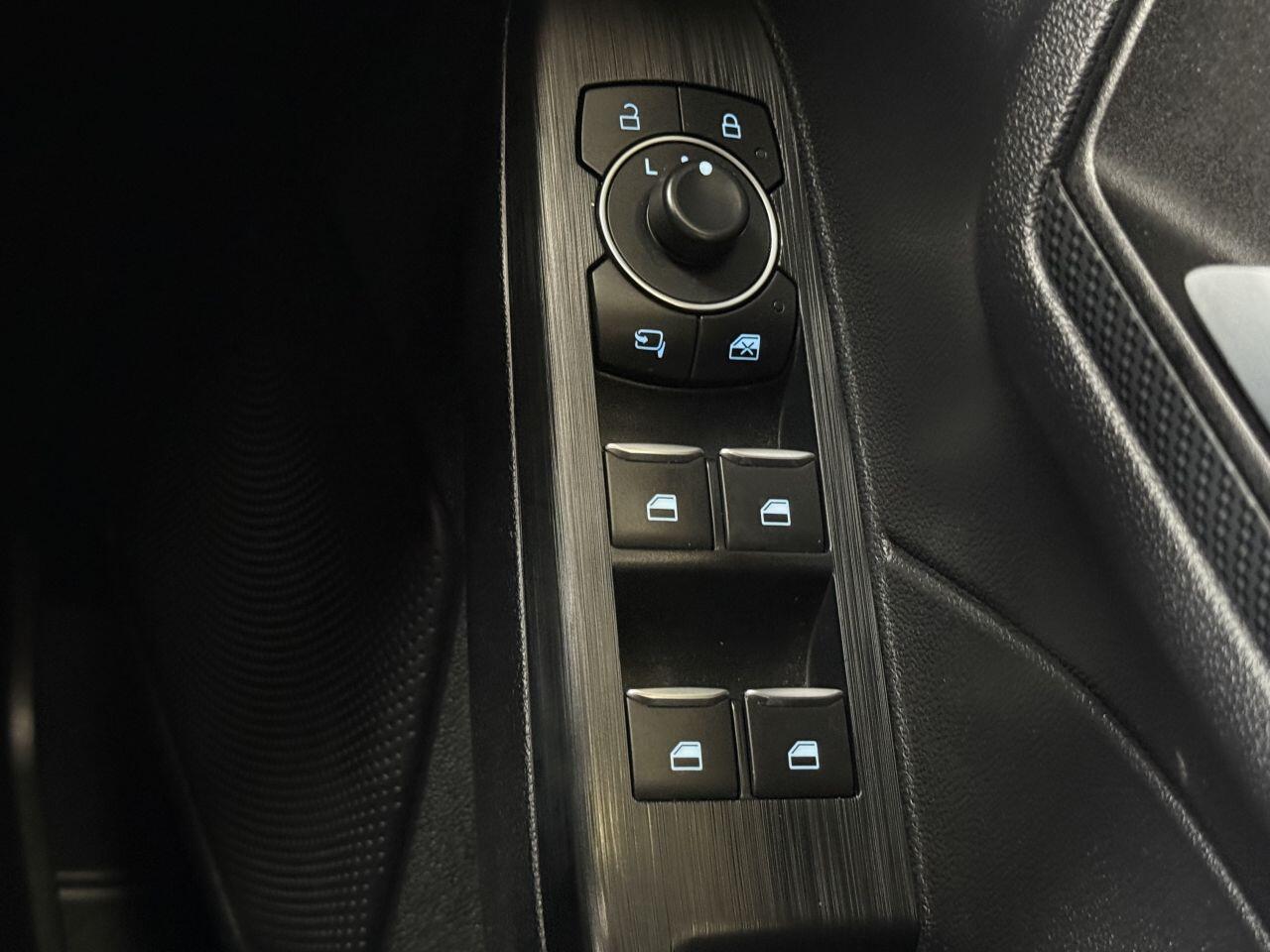 Ford Kuga view 45