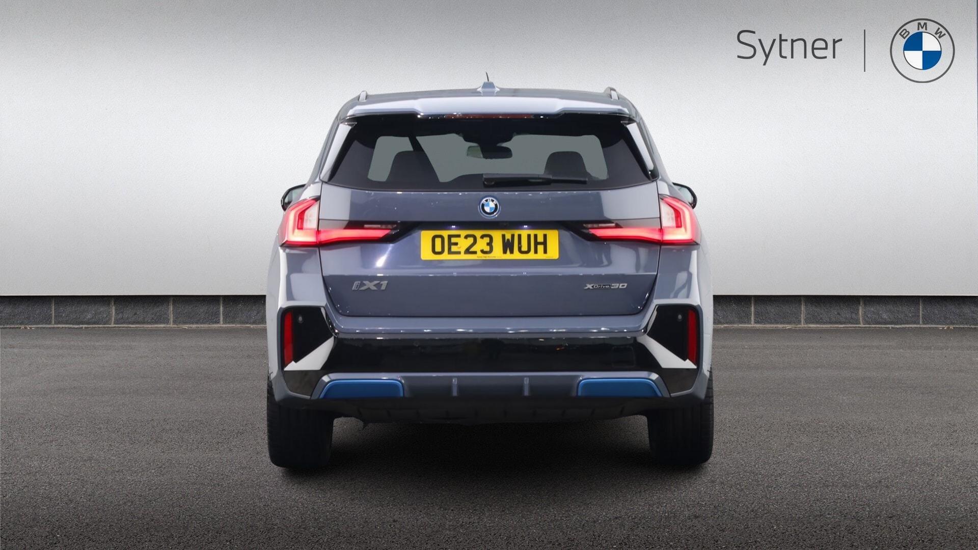 BMW Ix1 view 15