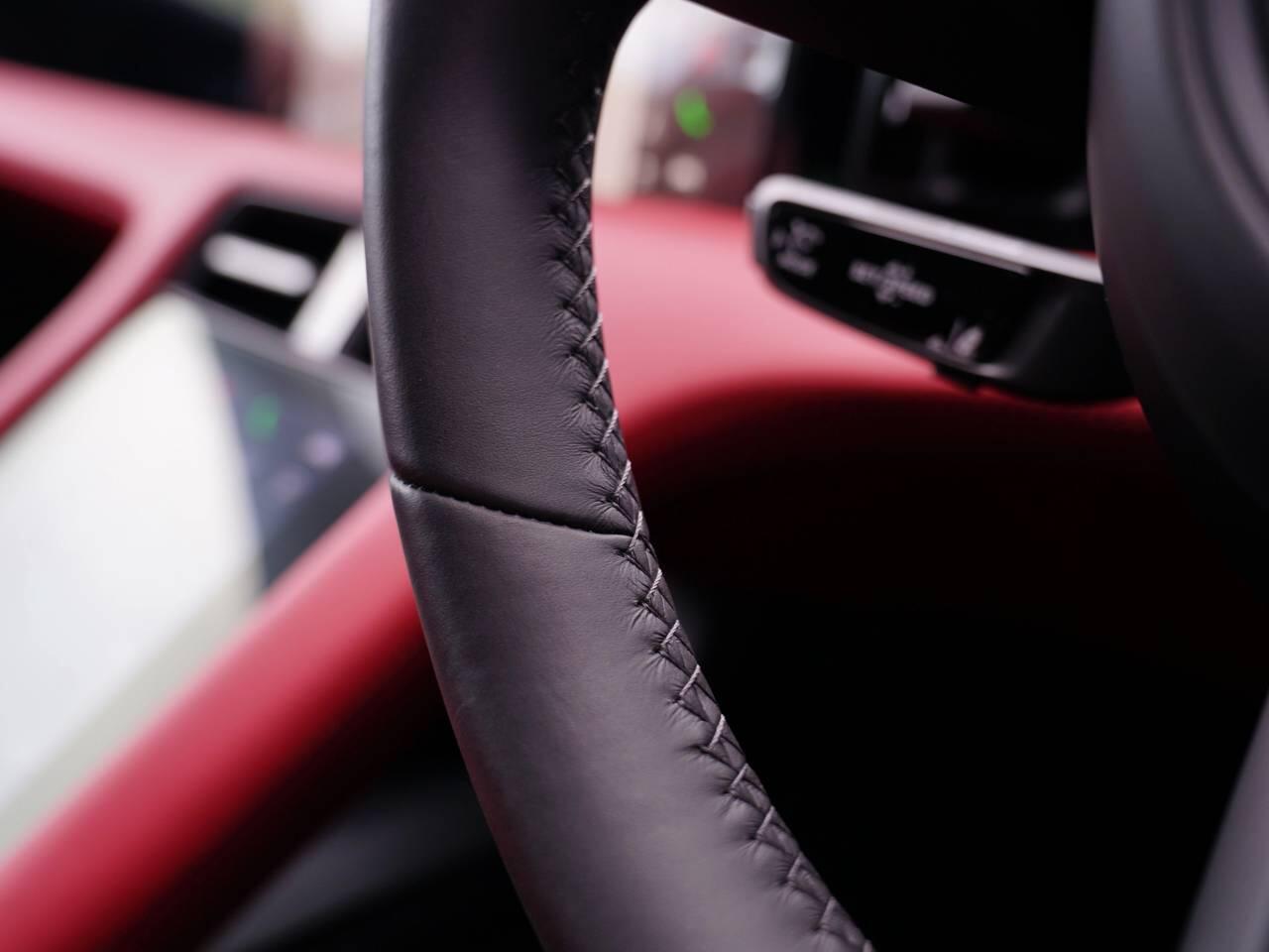 Porsche Taycan view 34