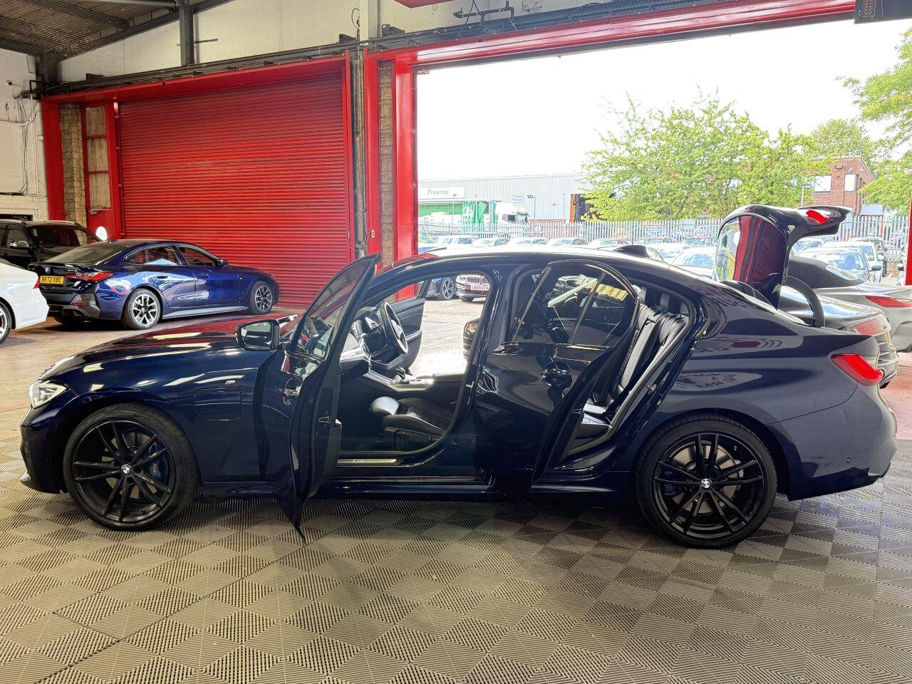 BMW 3 Series view 13