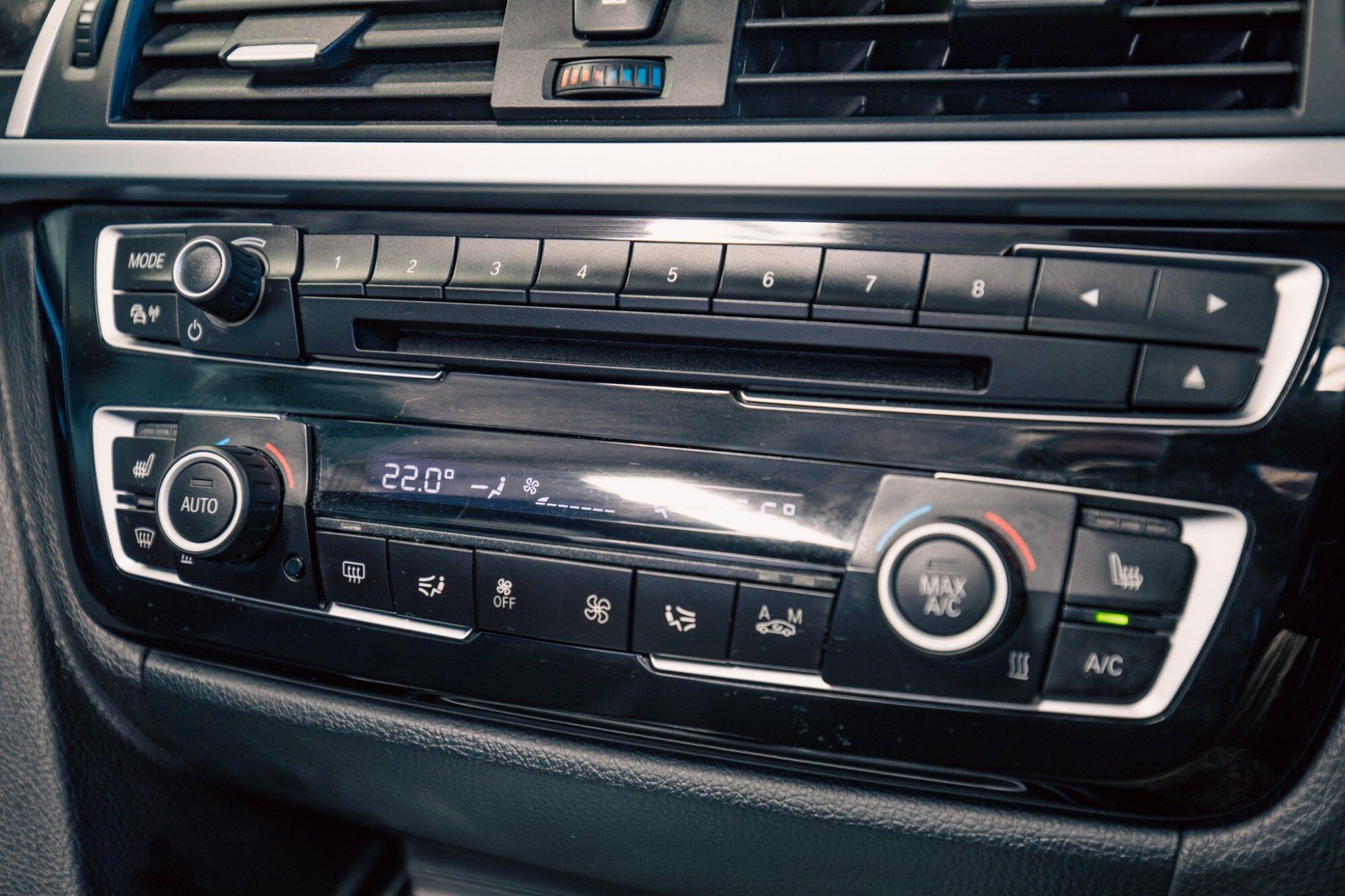 BMW 4 Series view 17