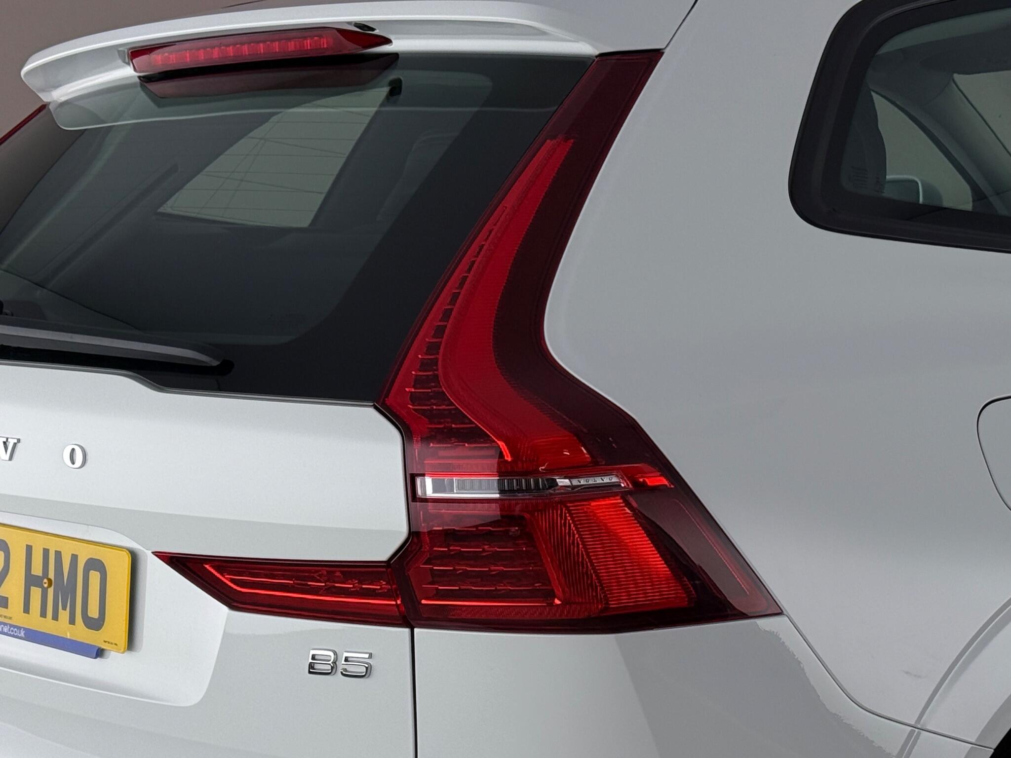 Volvo XC60 view 6