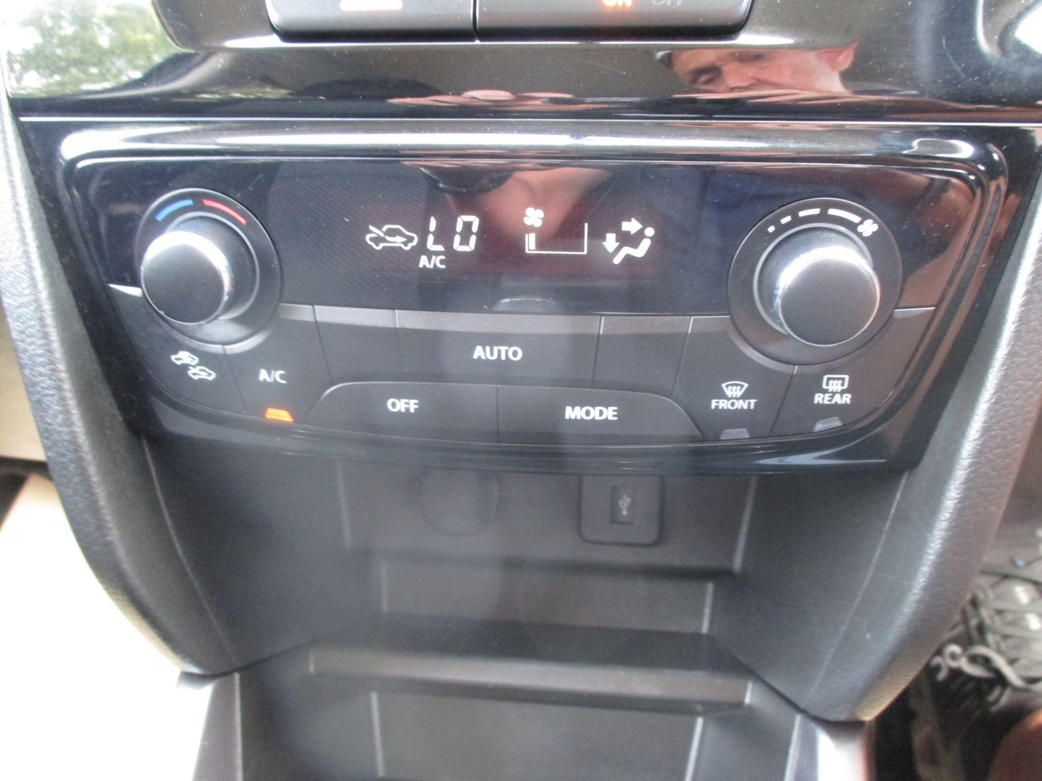 Suzuki Vitara view 40