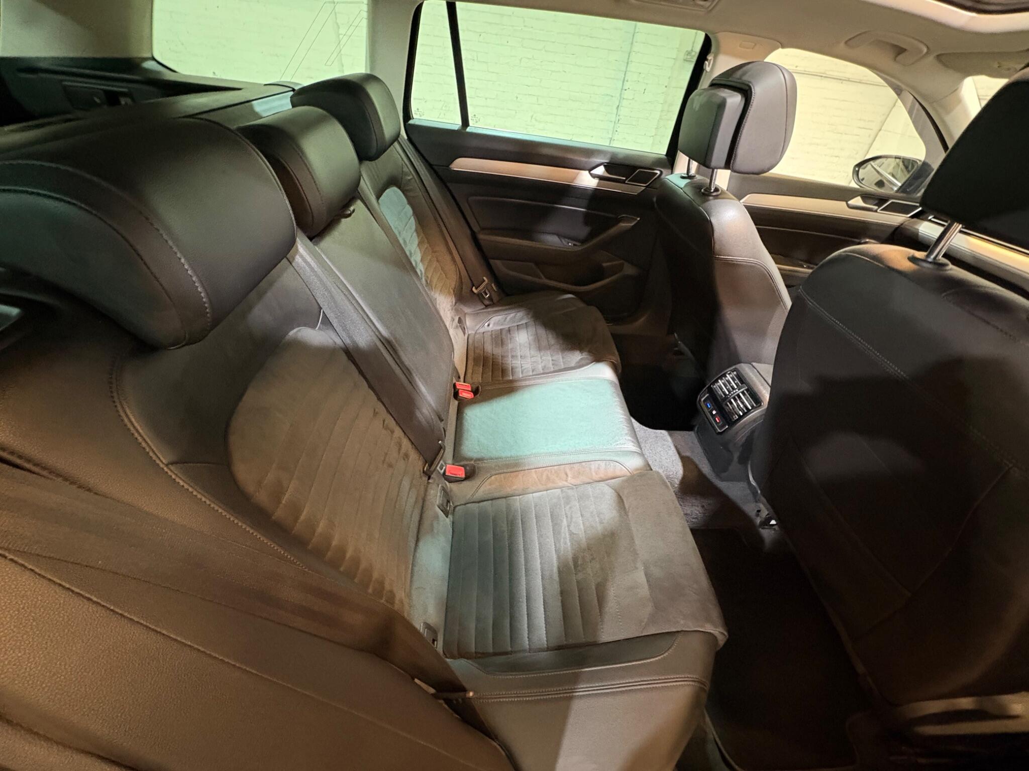 Volkswagen Passat view 42