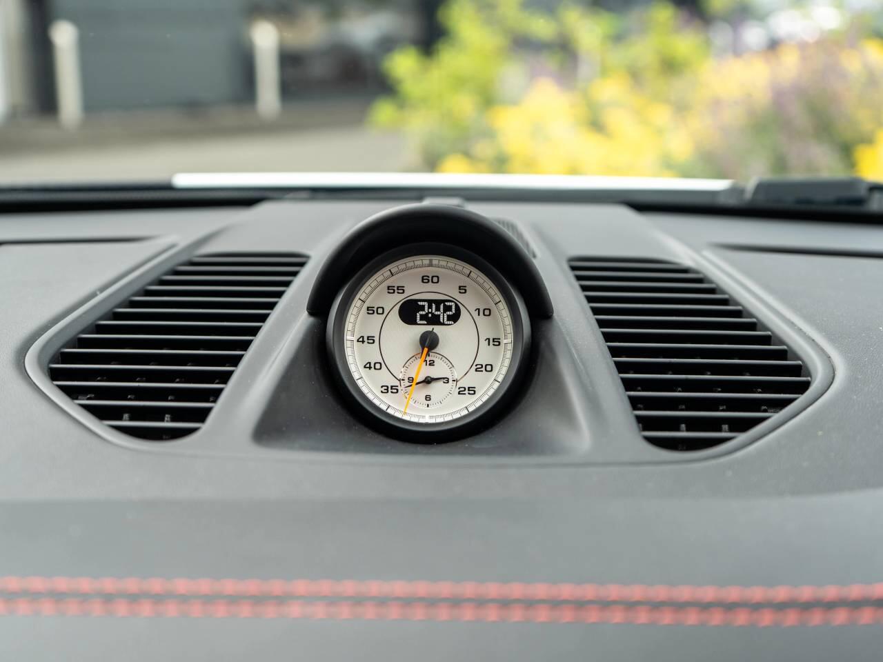 Porsche 911 view 53