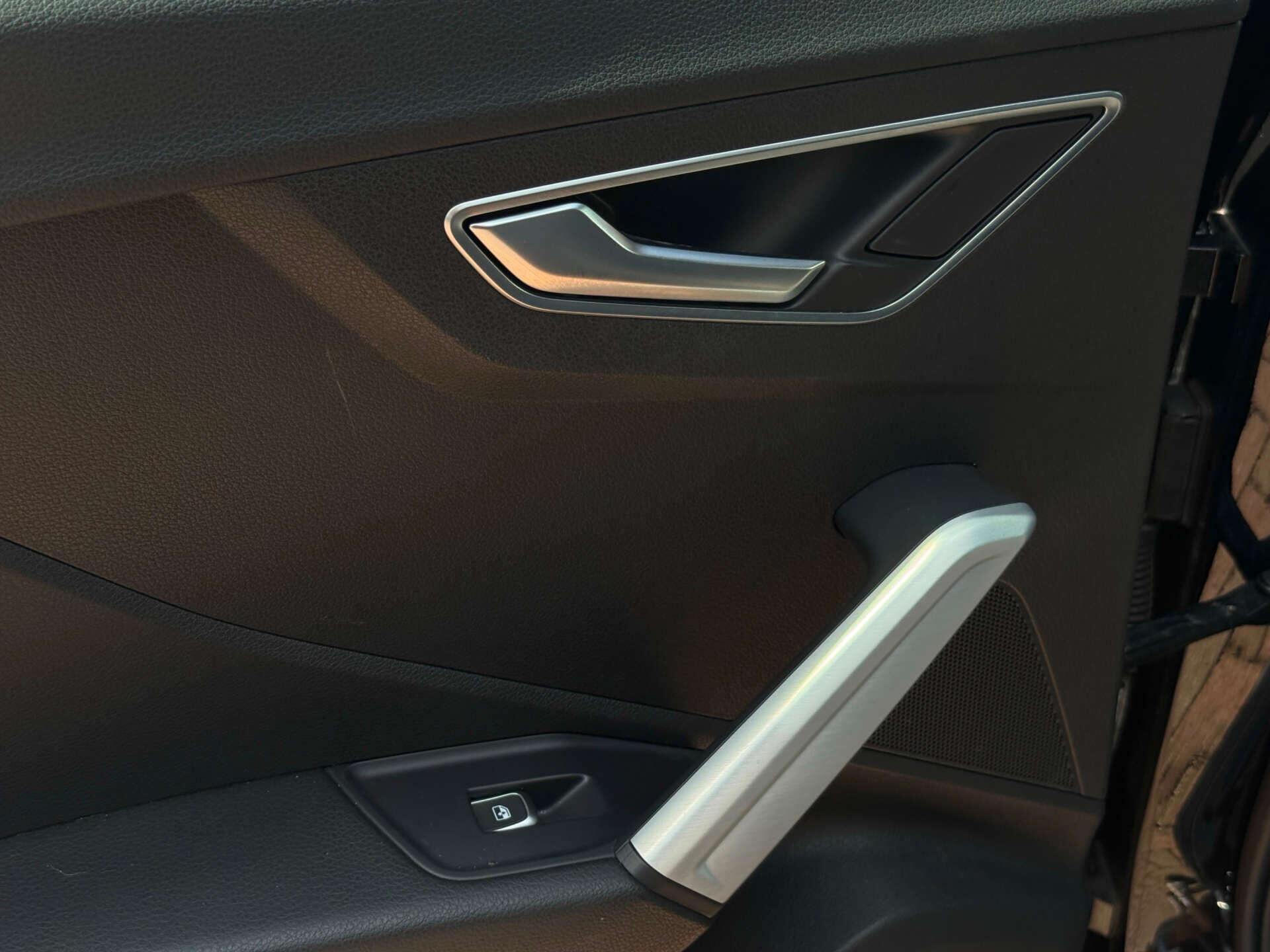 Audi Q2 view 35