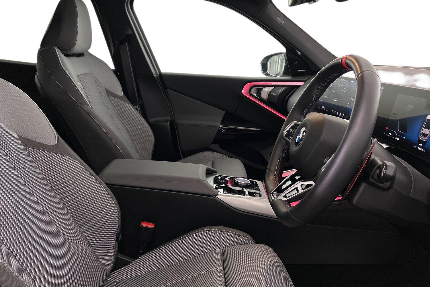 BMW X3 view 12