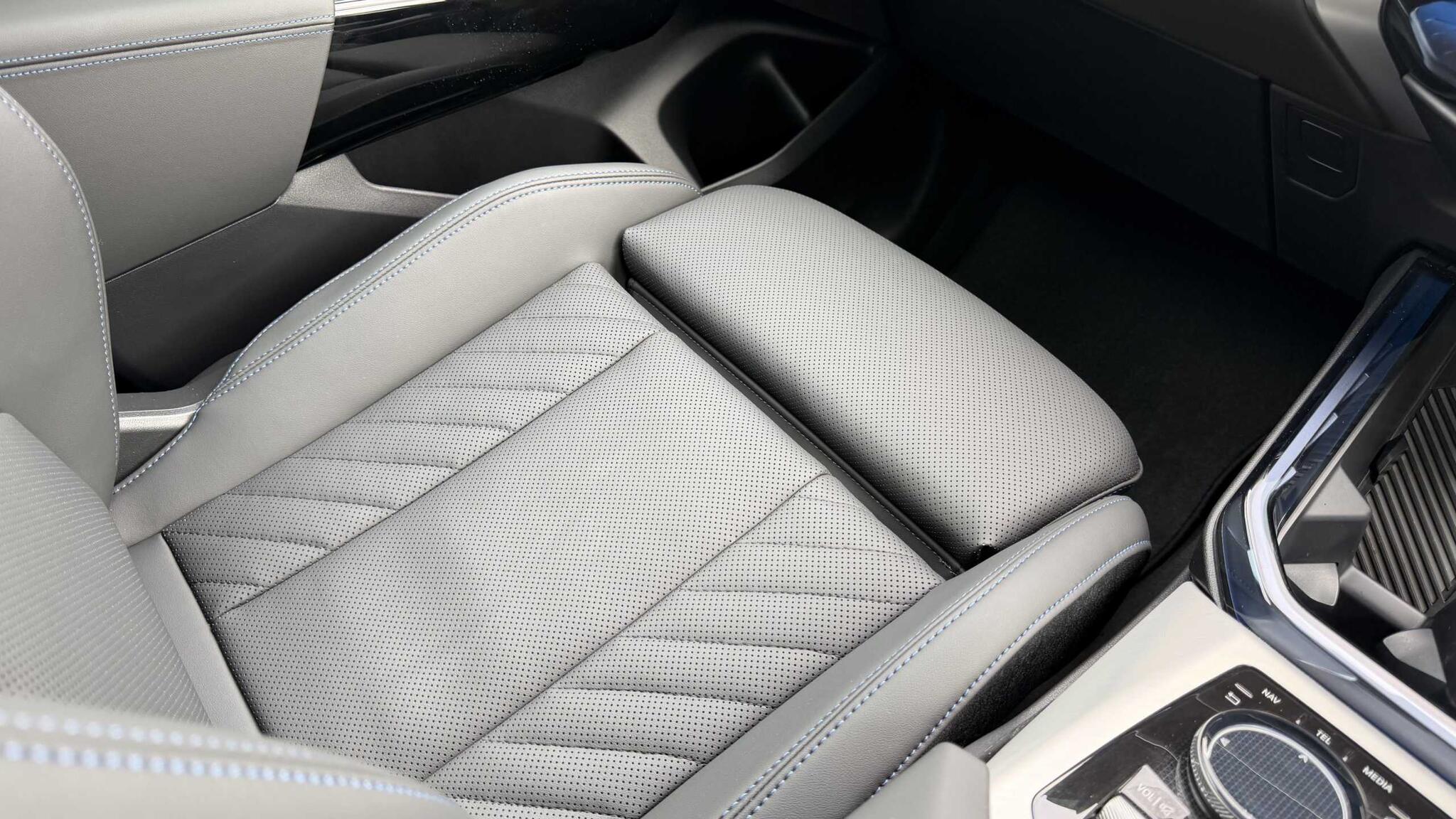 BMW X3 view 27