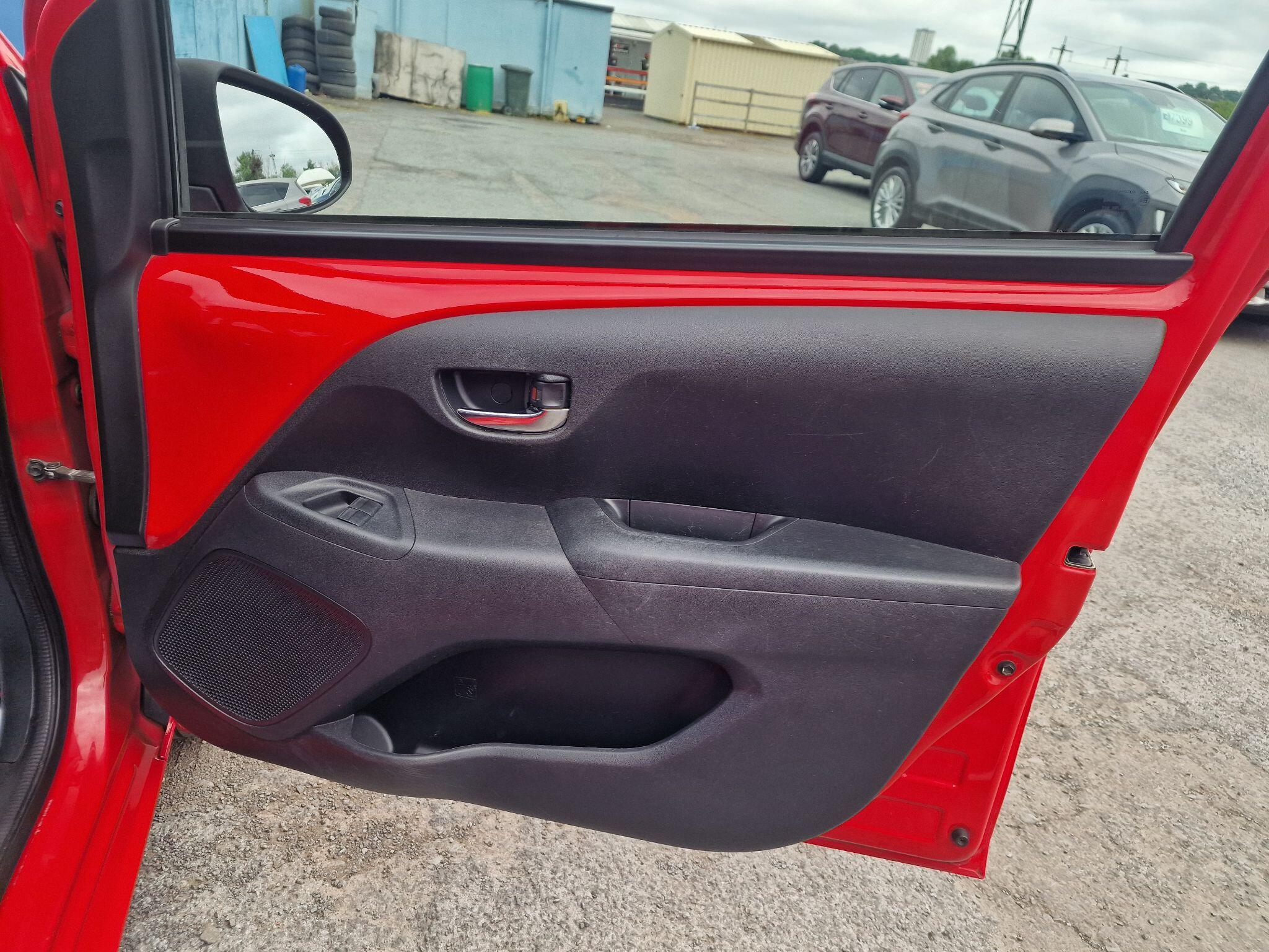Toyota Aygo view 38
