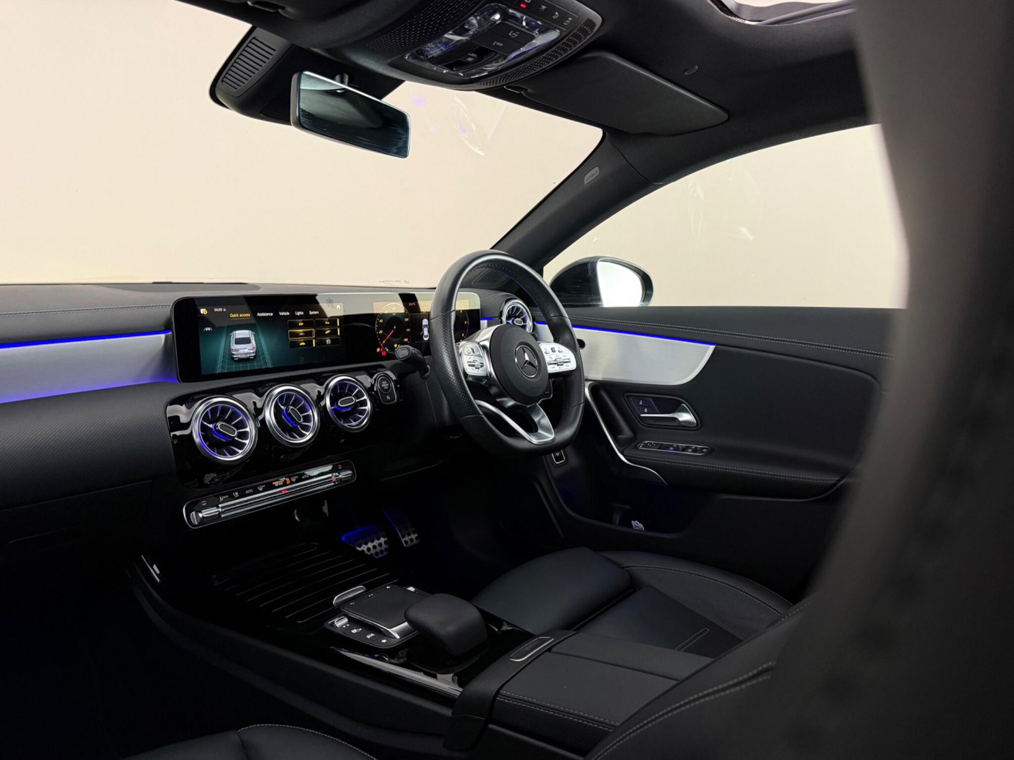 Mercedes-Benz Cla view 4