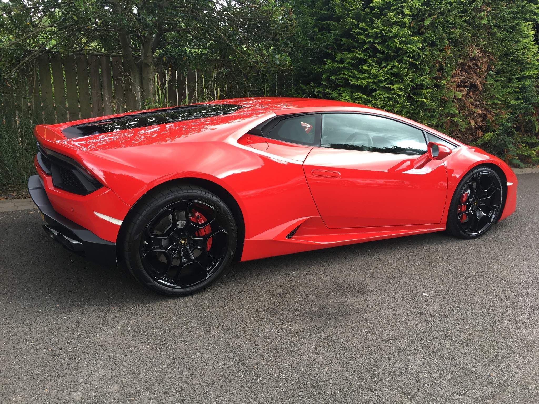 Lamborghini Huracan view 14
