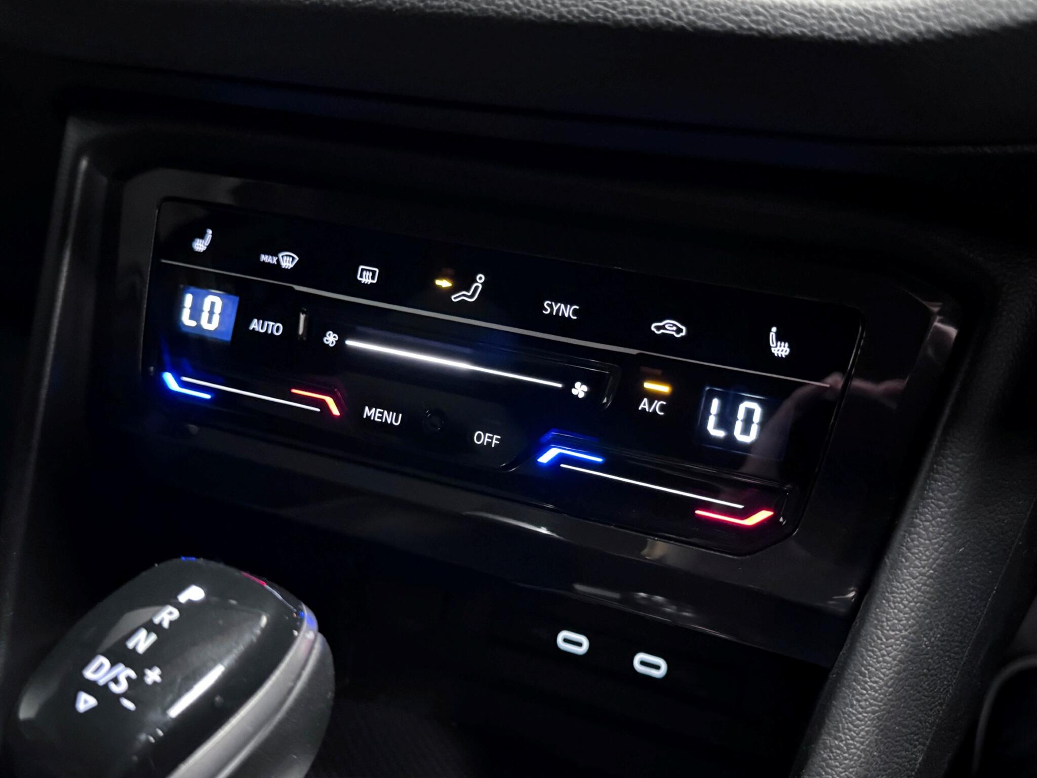Volkswagen Tiguan view 38