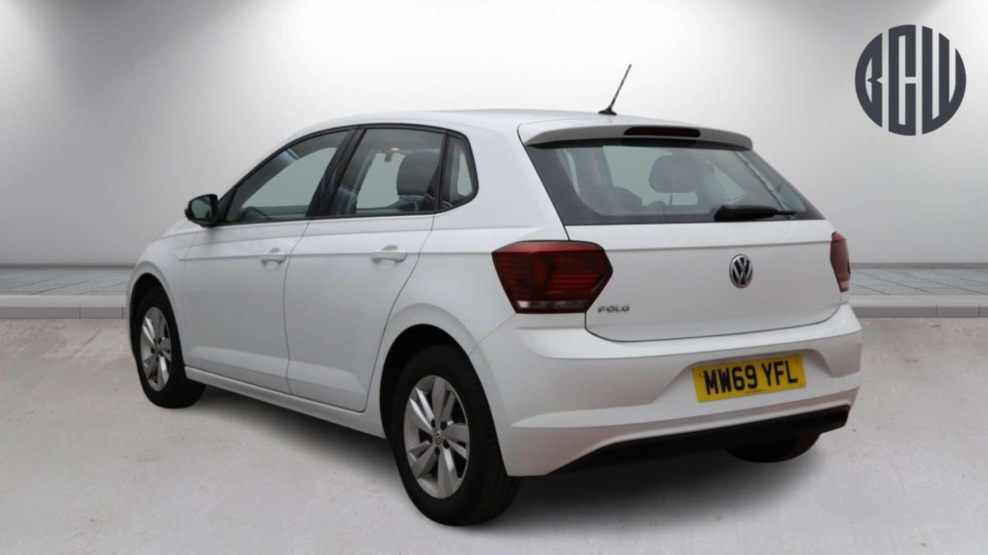 Volkswagen Polo view 3