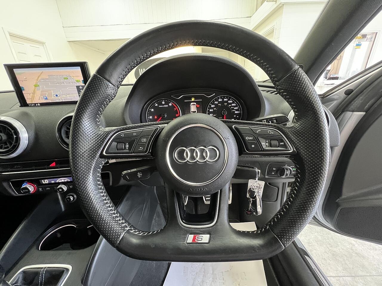 Audi A3 view 9