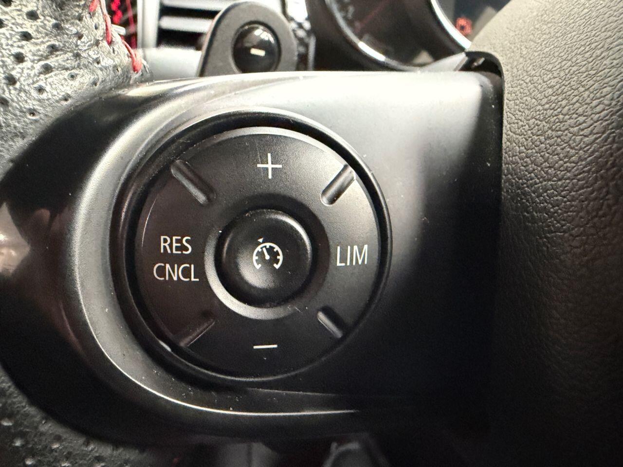 Mini Cooper view 33