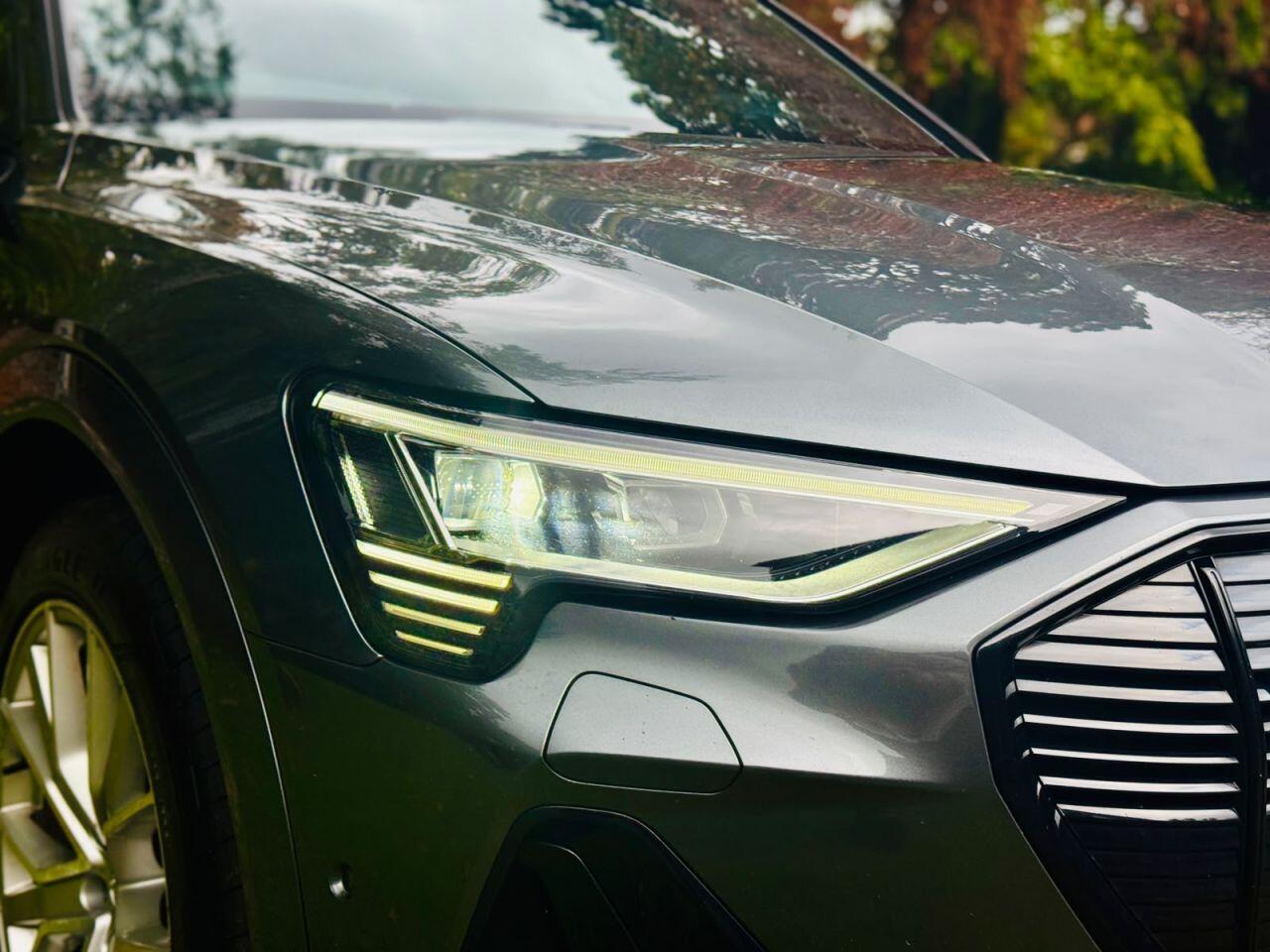 Audi E-Tron view 5